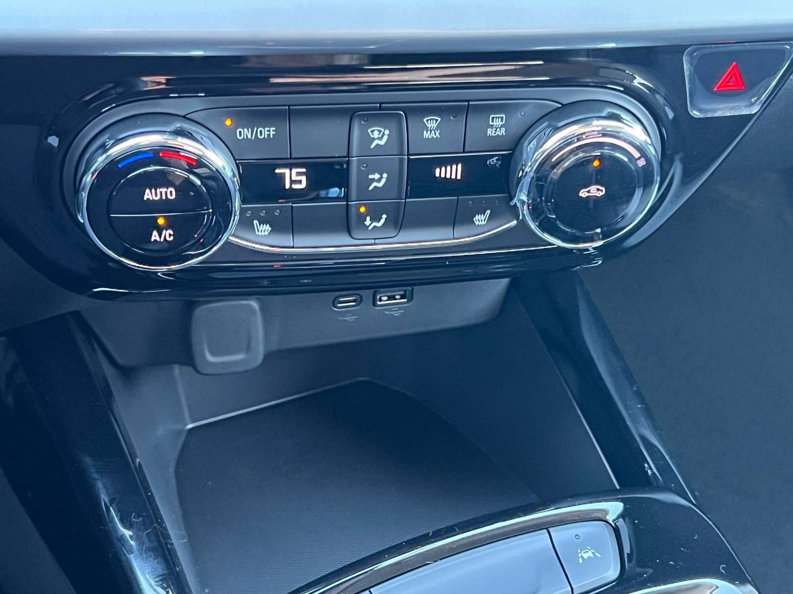 2026 Chevrolet Trax LT - Photo 21