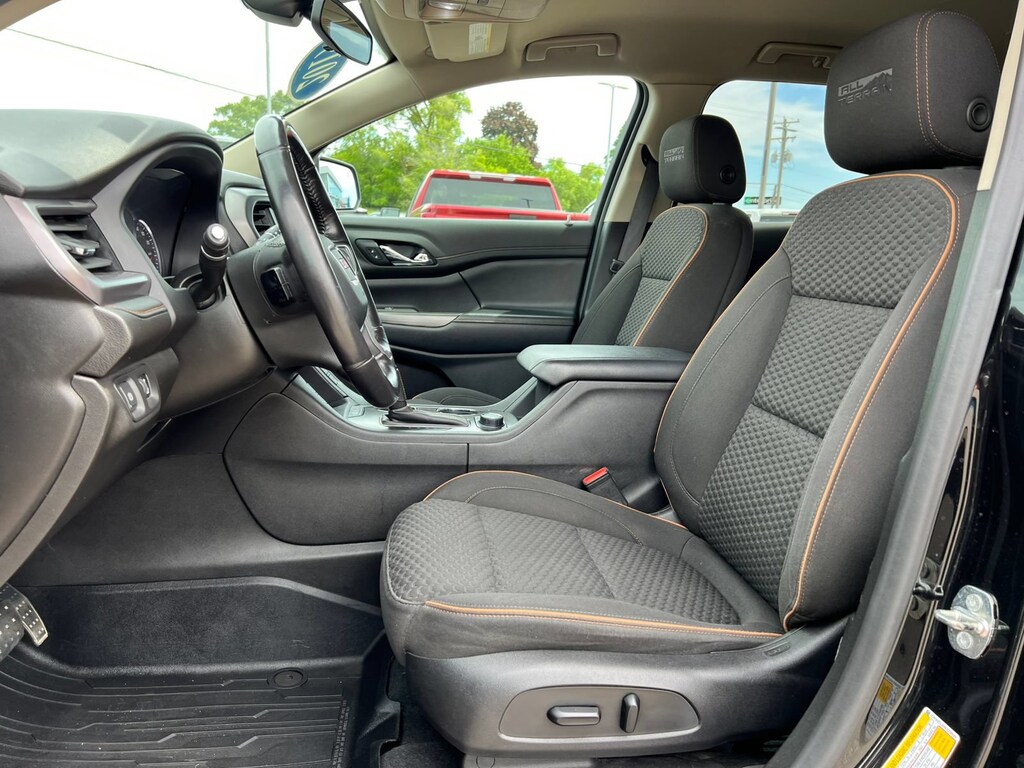 Used 2019 GMC Acadia SLE SUV