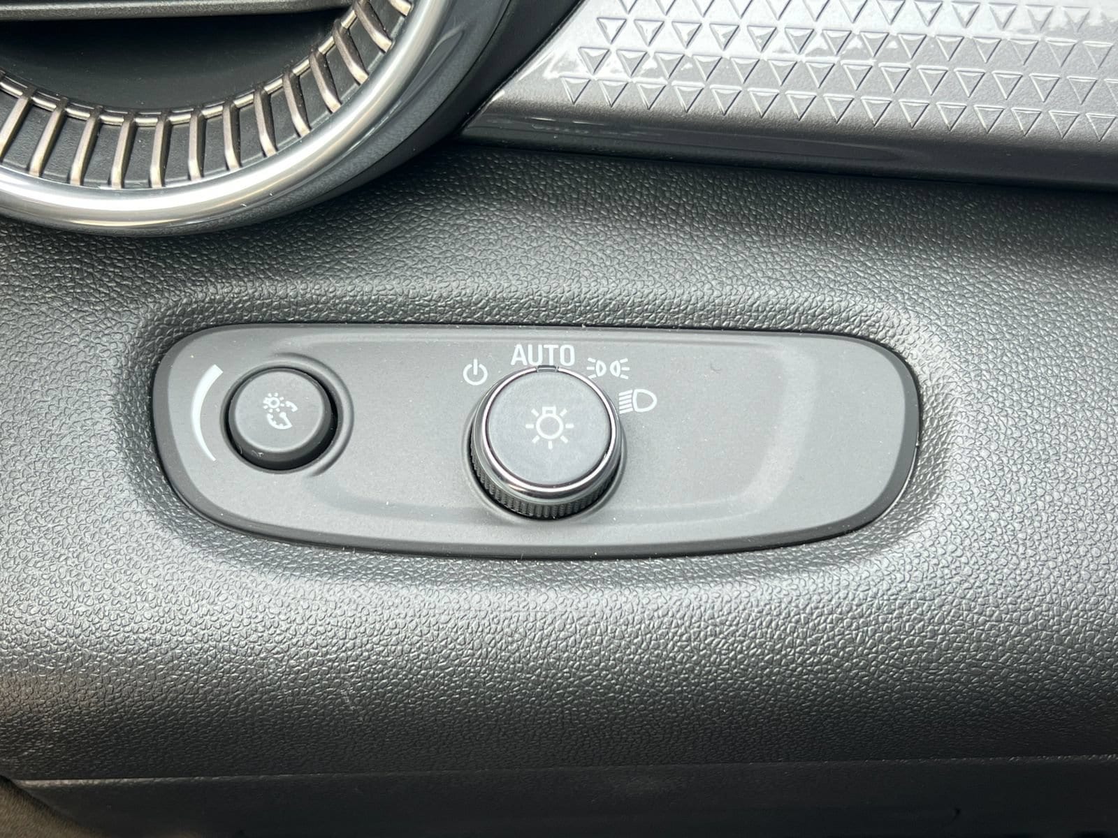 2026 Chevrolet Trax Activ - Photo 16