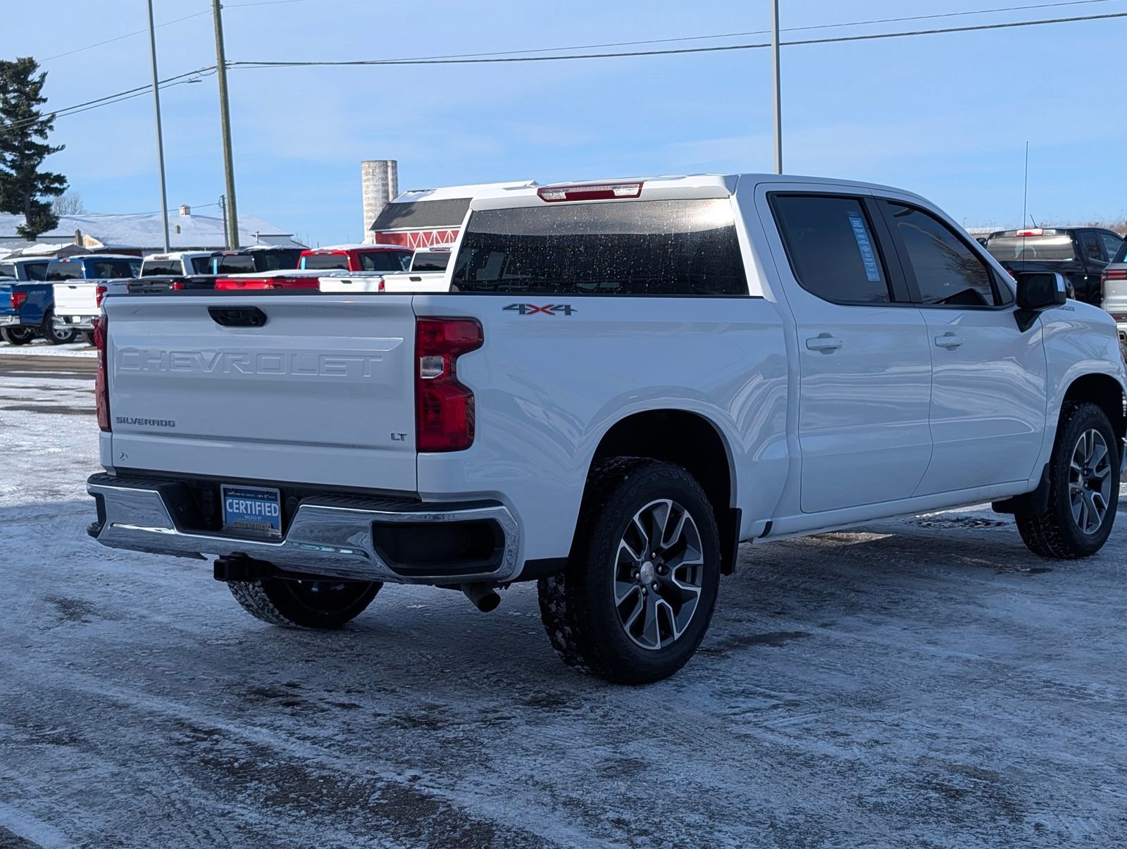 2024 Chevrolet Silverado 1500 LT photo 4