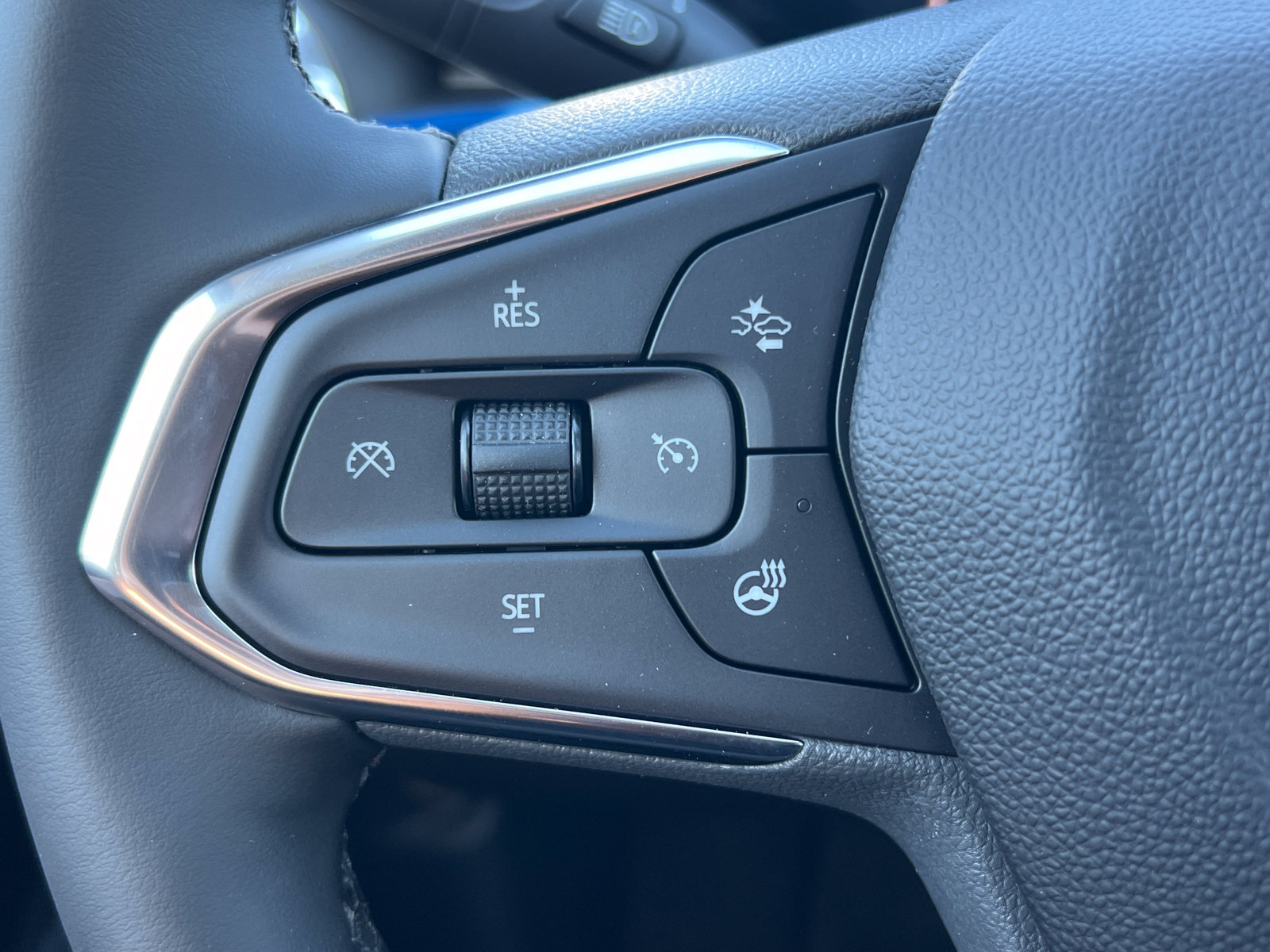 2026 Chevrolet Trax LT - Photo 16
