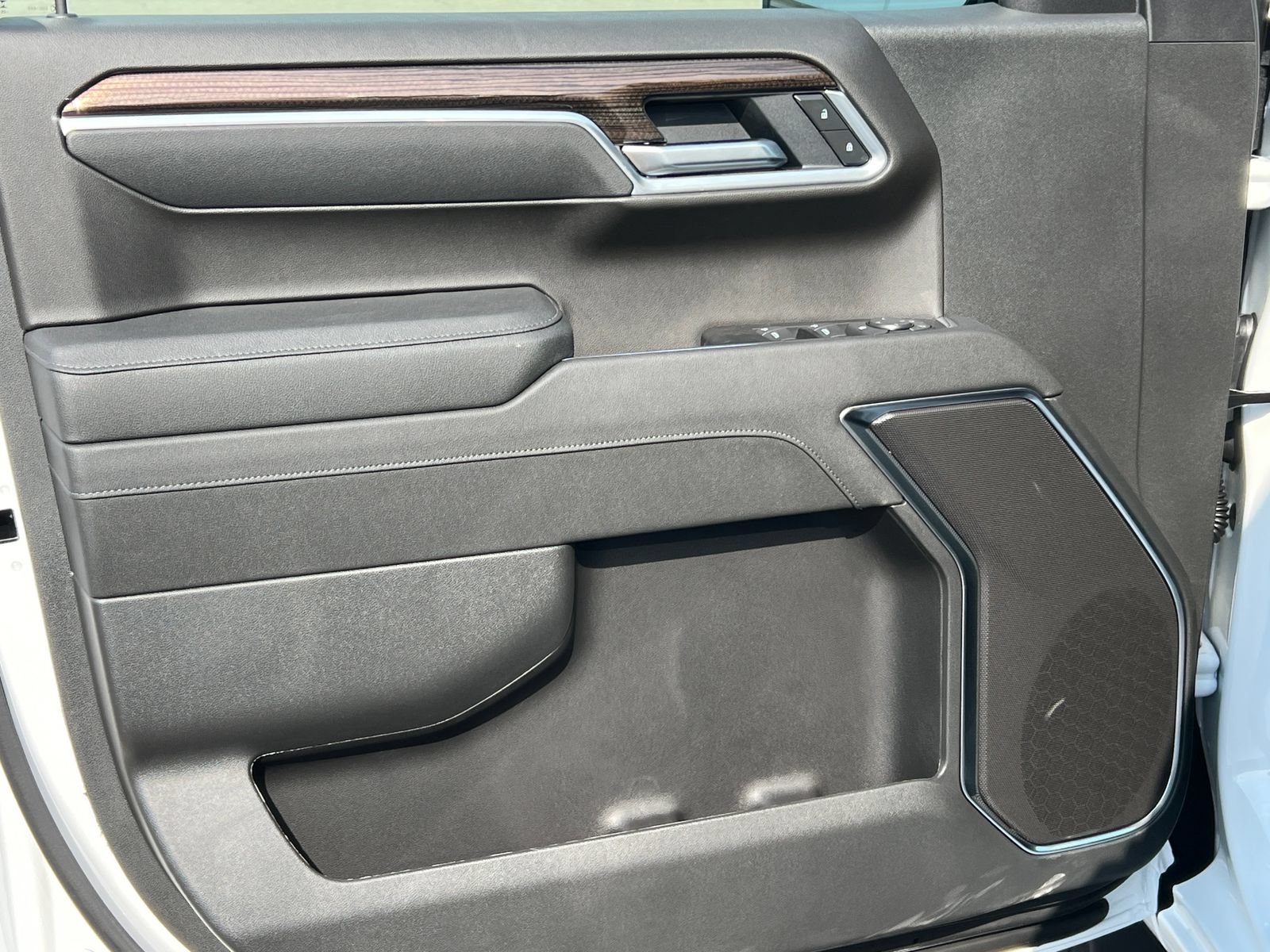 2026 Chevrolet Silverado 1500 LT - Photo 14