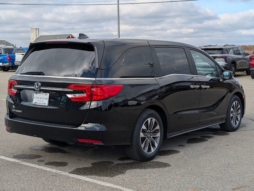 Used 2024 Honda Odyssey EX-L Van