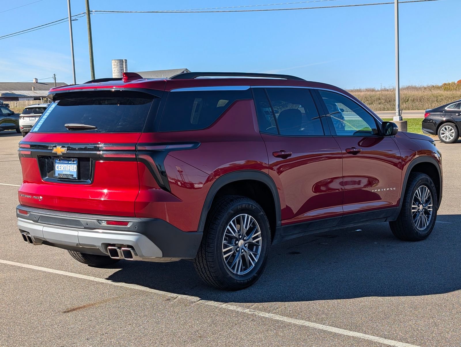 2025 Chevrolet Traverse photo 4