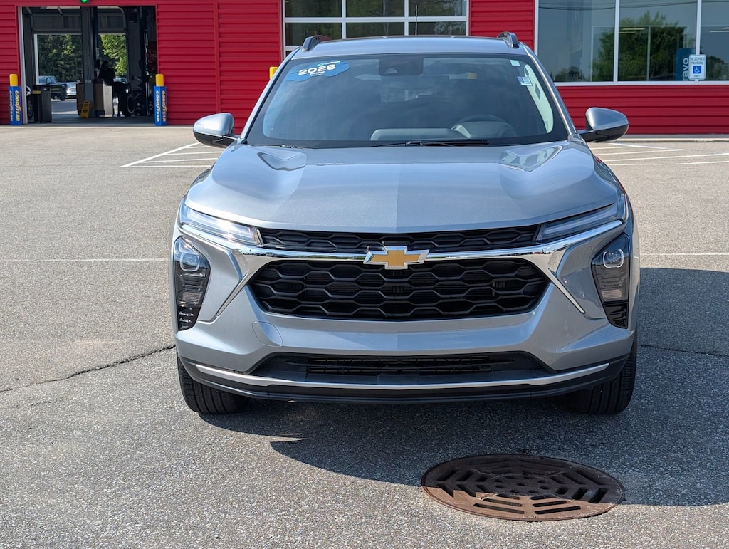 Used 2026 Chevrolet Trax LT SUV