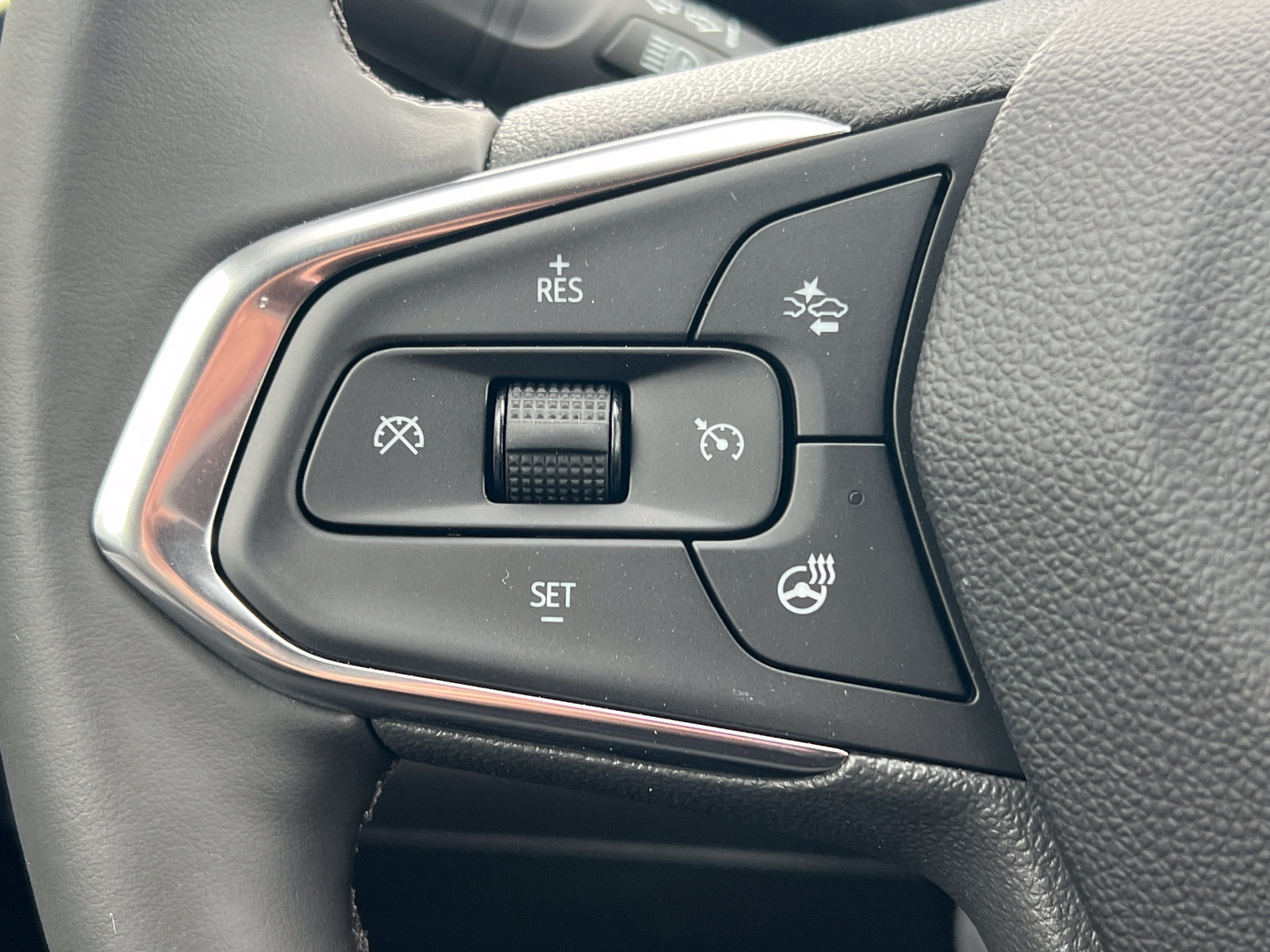 2026 Chevrolet Trax LT - Photo 16