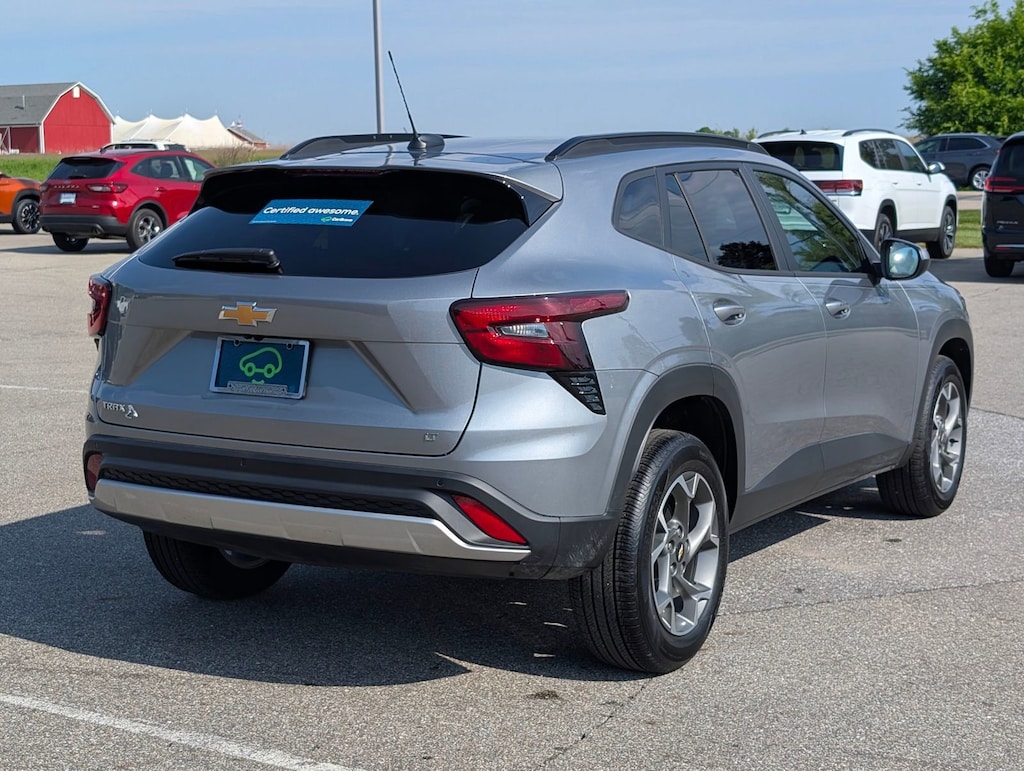 Used 2026 Chevrolet Trax LT SUV