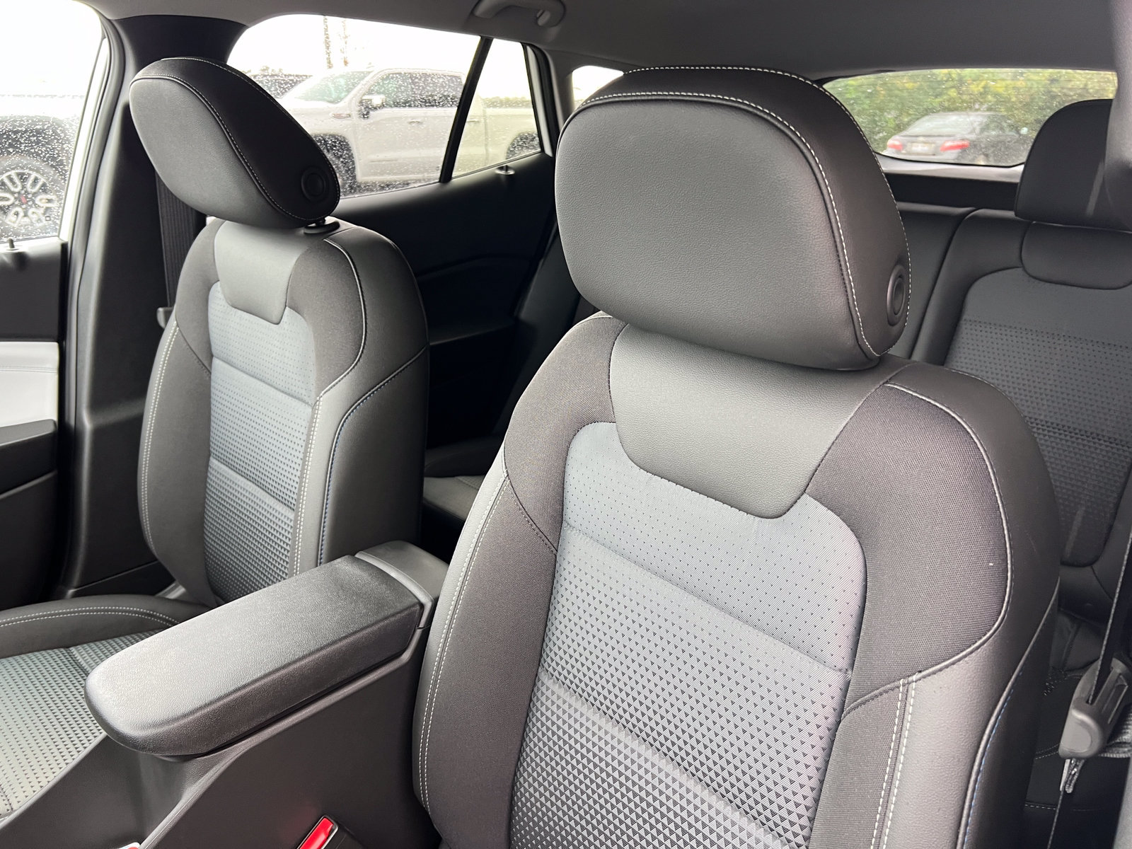 2026 Chevrolet Trax LT - Photo 9