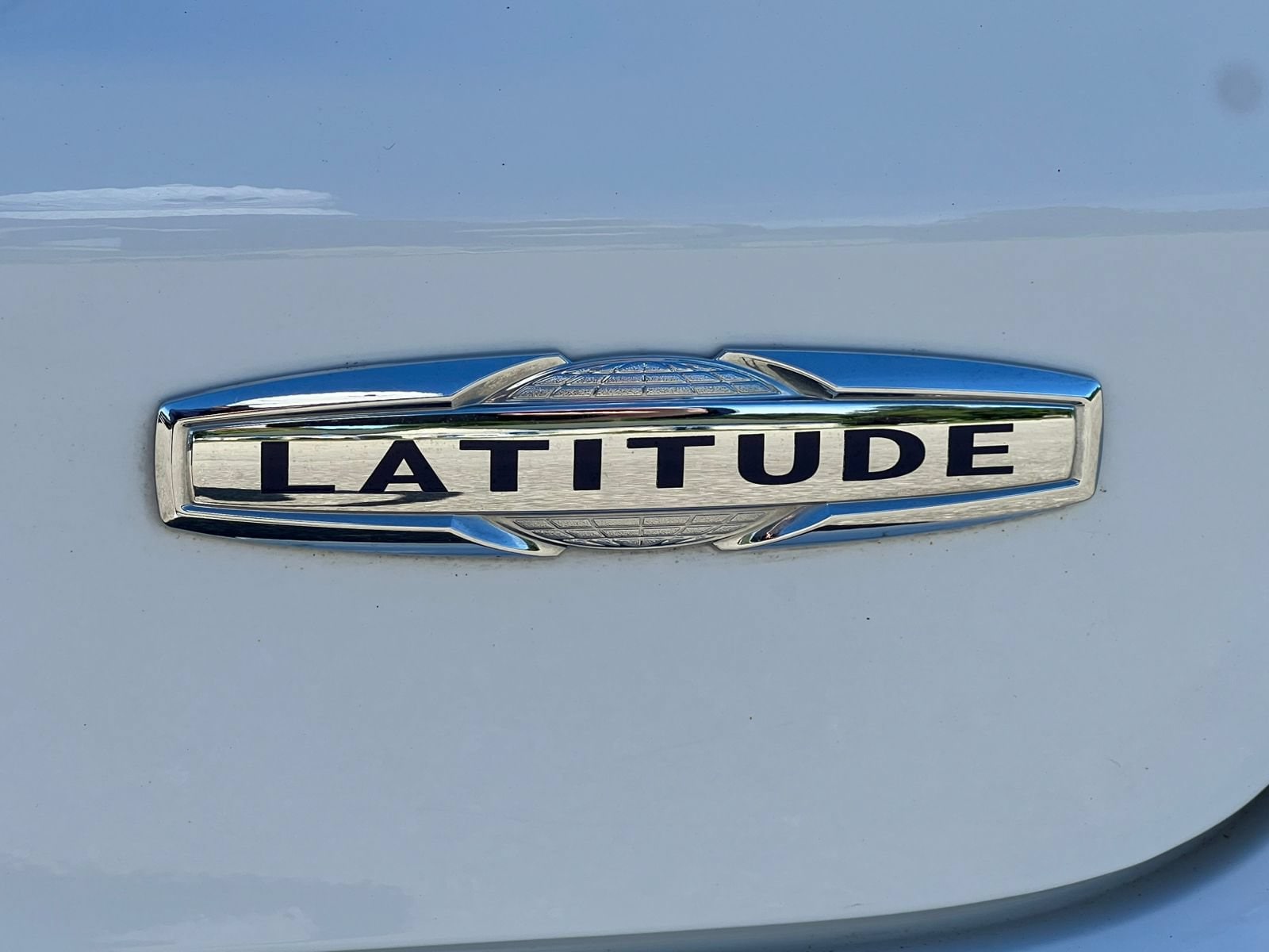 Used 2024 Jeep Compass Latitude with VIN 3C4NJDBN1RT111322 for sale in Greenville, MI