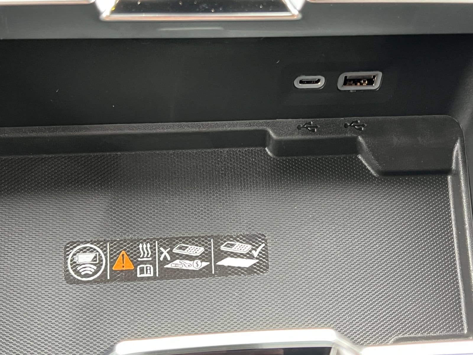 2026 GMC Yukon AT4 Ultimate - Photo 30