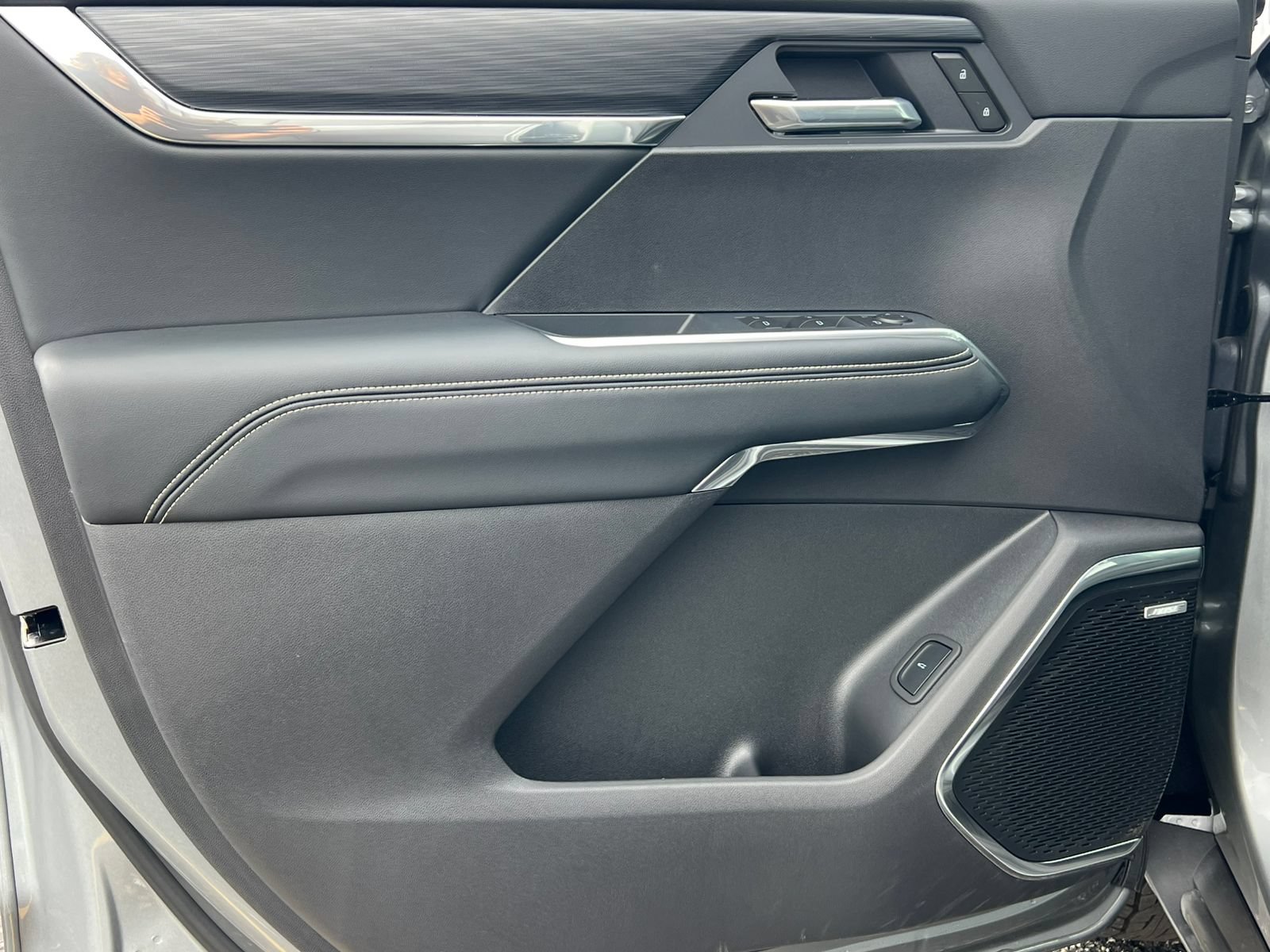 2026 GMC Acadia Elevation - Photo 14