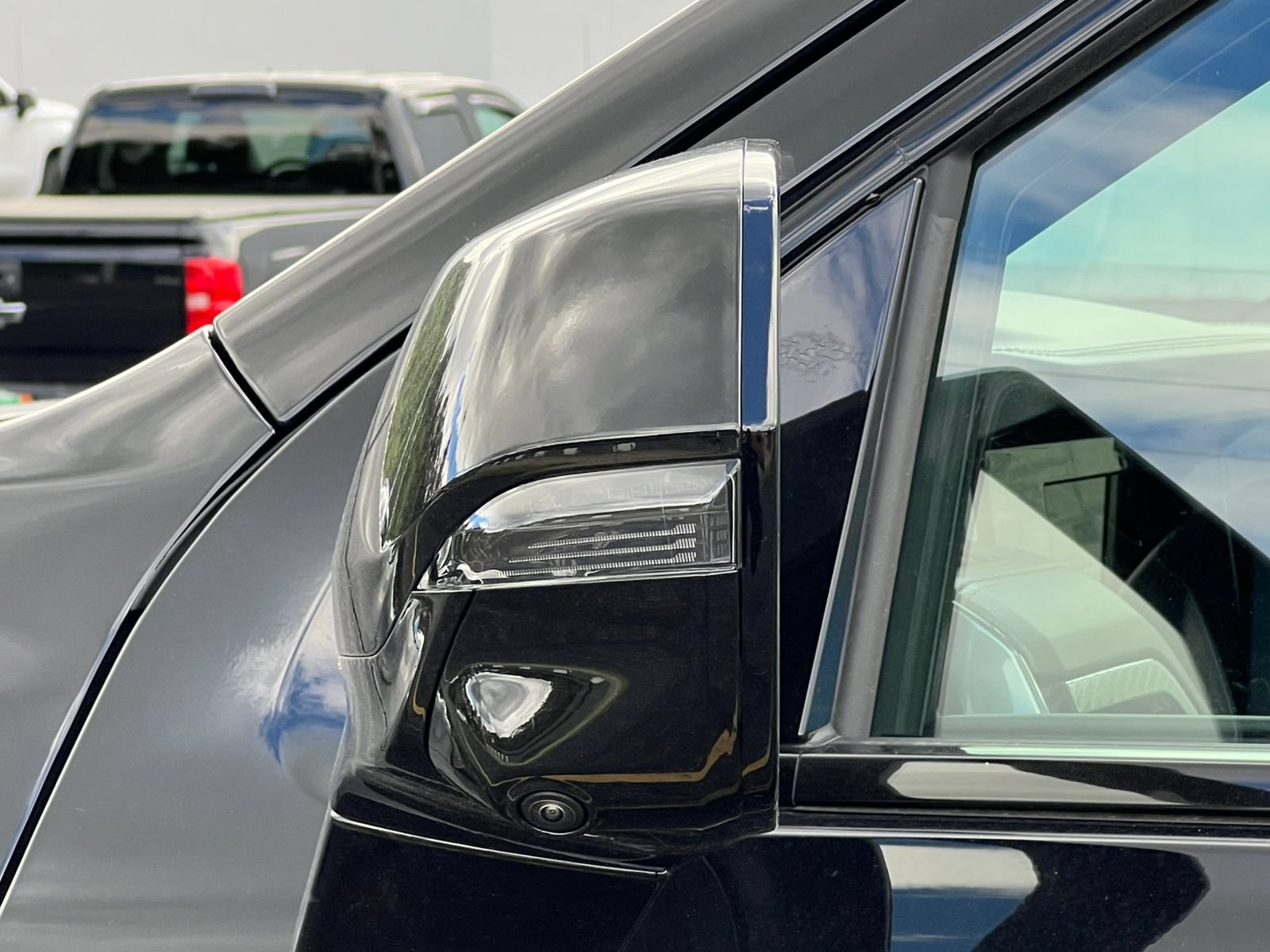 2026 GMC Yukon AT4 - Photo 48