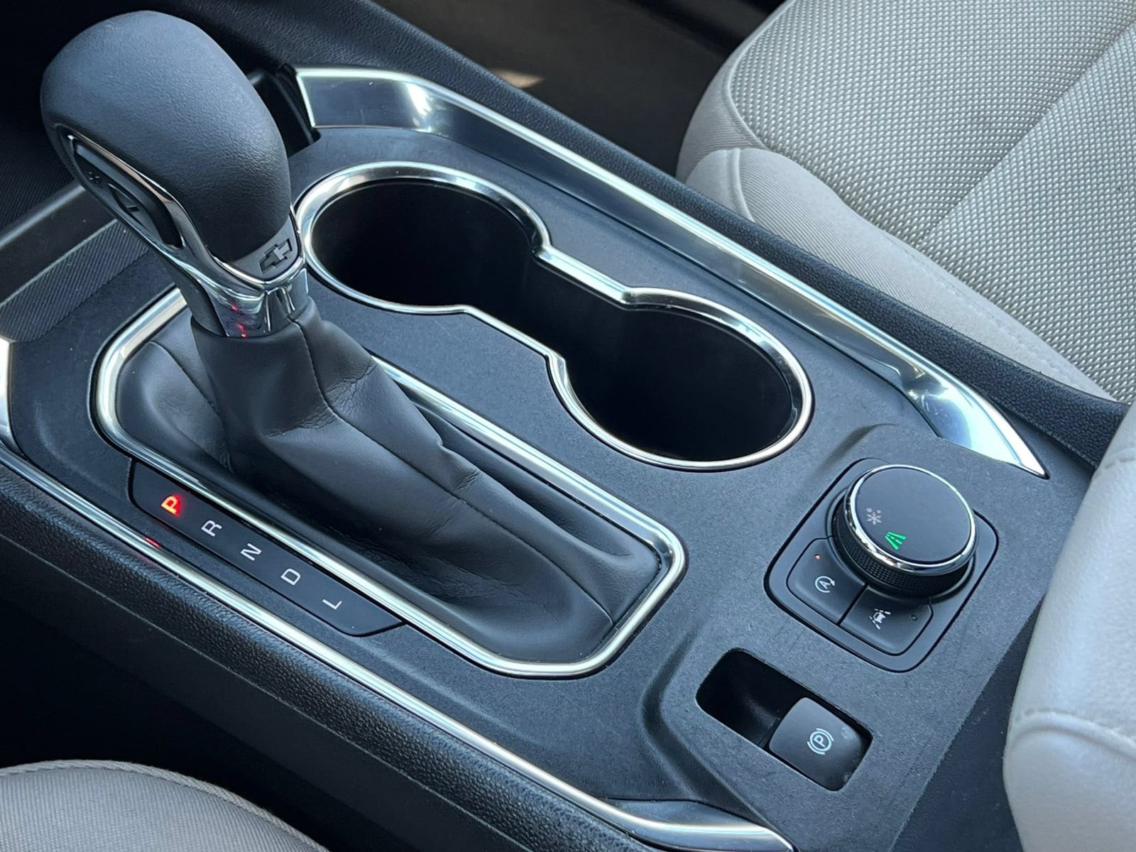 2024 Chevrolet Traverse Limited LS - Photo 29