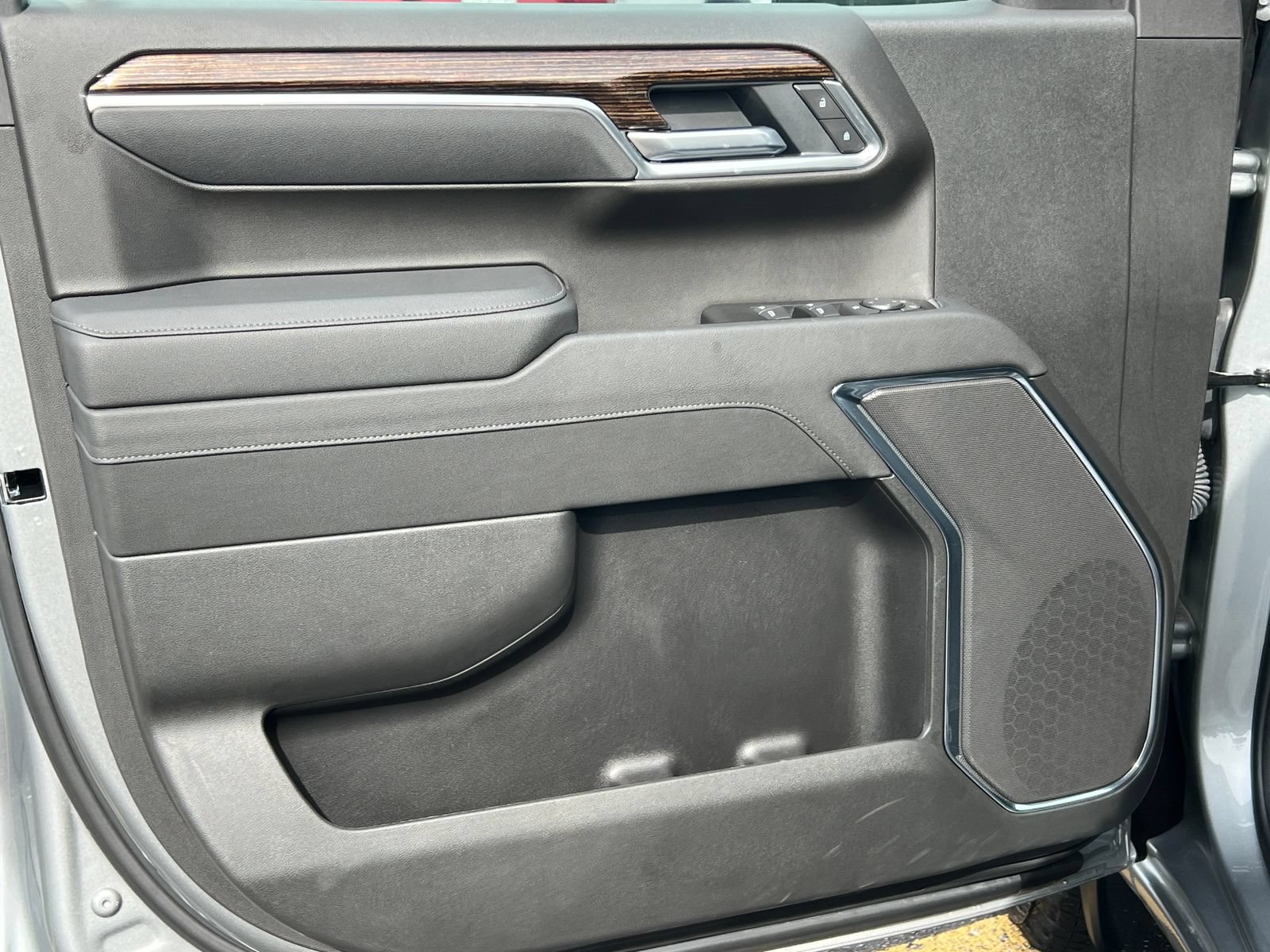 2026 GMC Sierra 1500 SLE - Photo 15