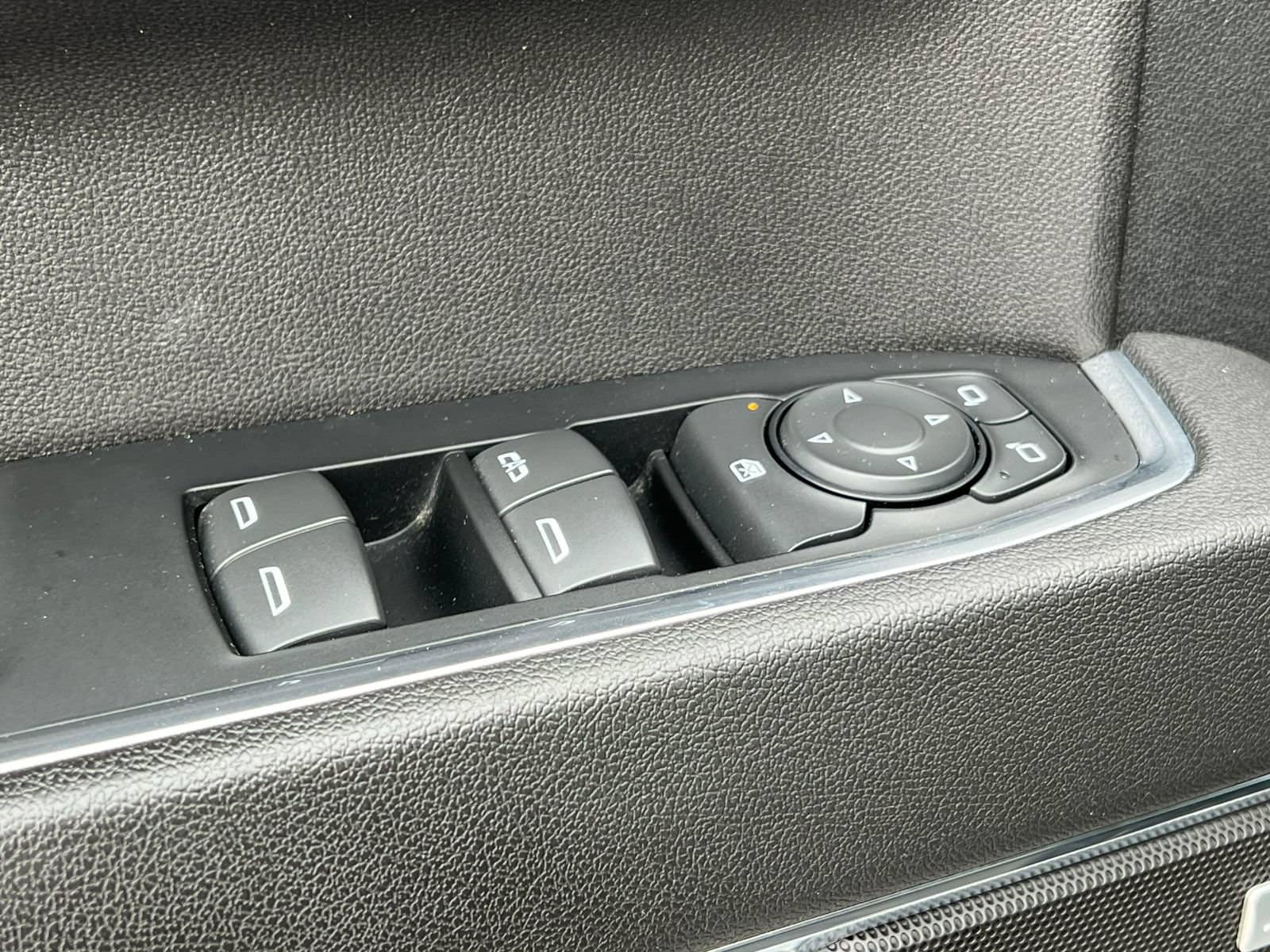 2023 Chevrolet Silverado 1500 RST - Photo 26