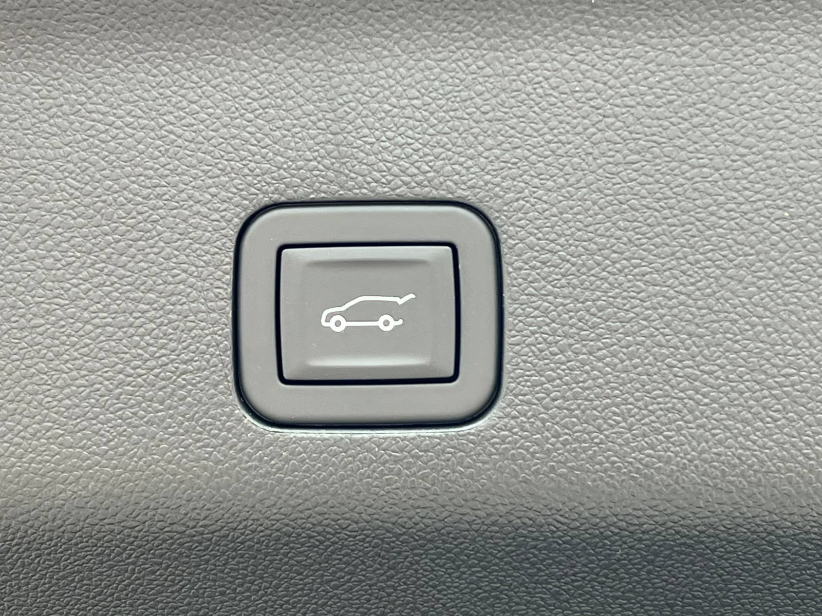 2026 GMC Yukon AT4 - Photo 47
