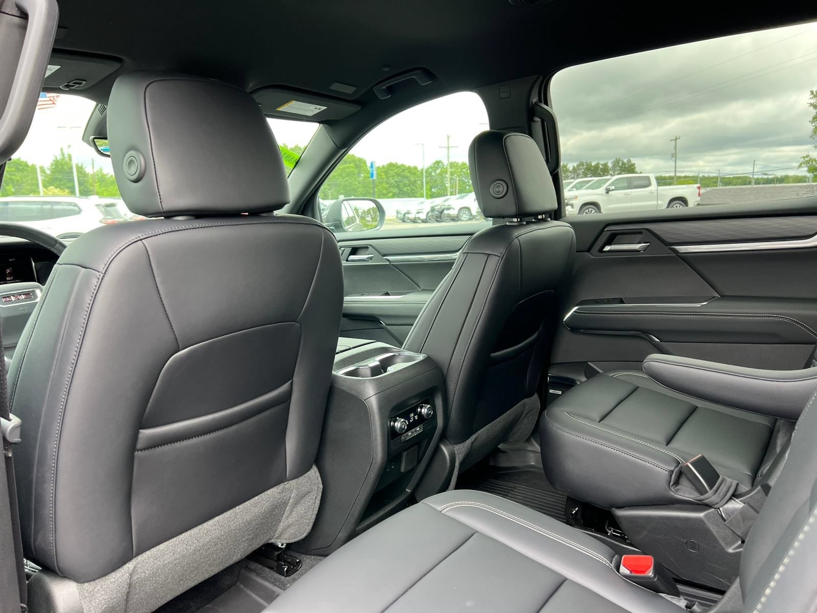 2026 GMC Acadia Elevation - Photo 39