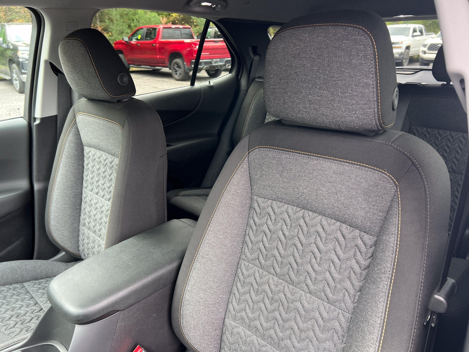 2024 Chevrolet Equinox LT - Photo 11