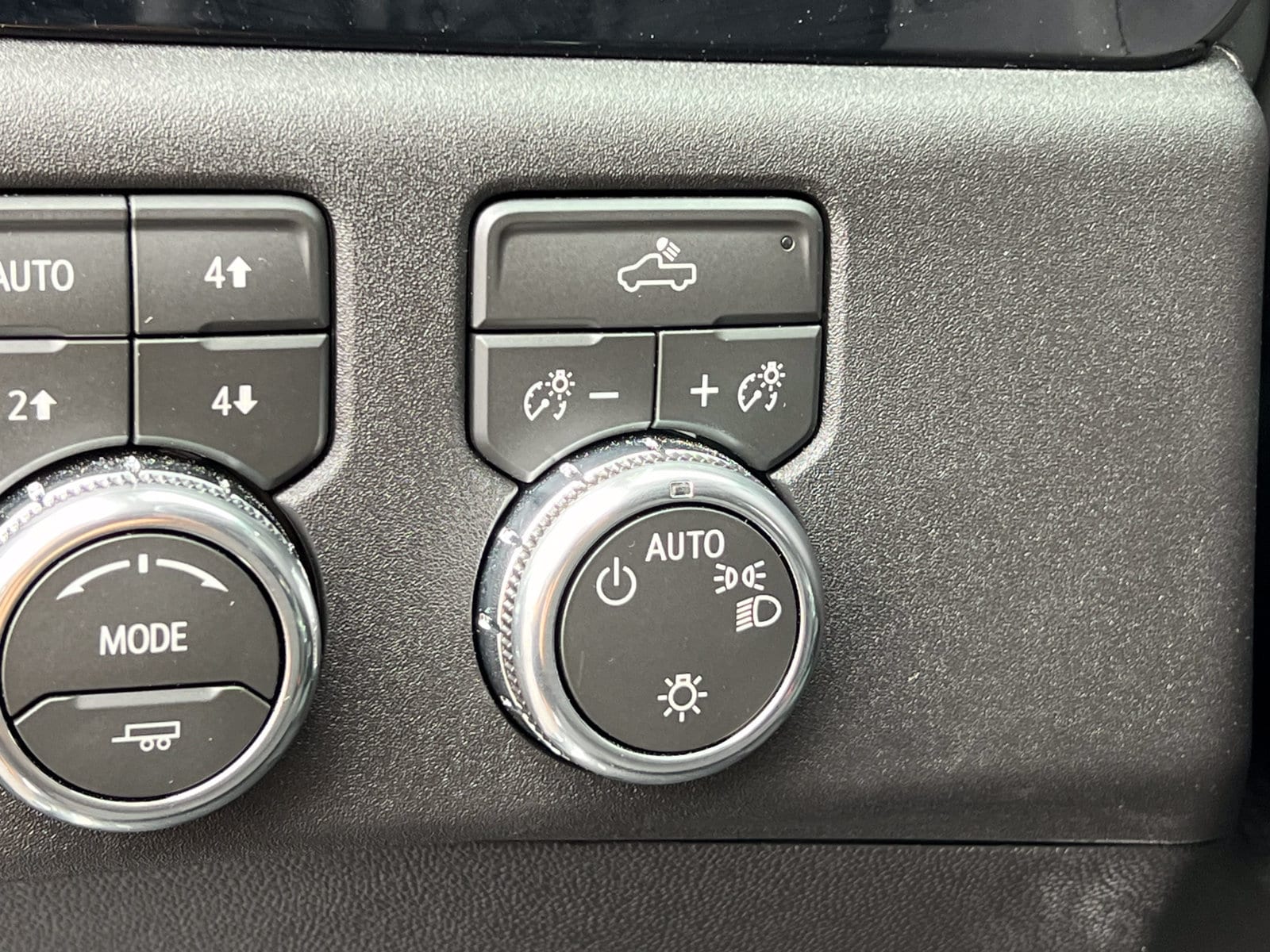 2026 GMC Sierra 1500 SLE - Photo 24