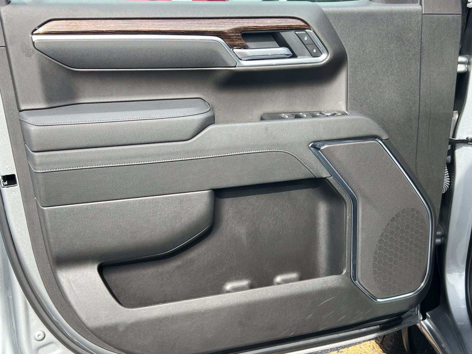 2026 GMC Sierra 1500 SLE - Photo 15