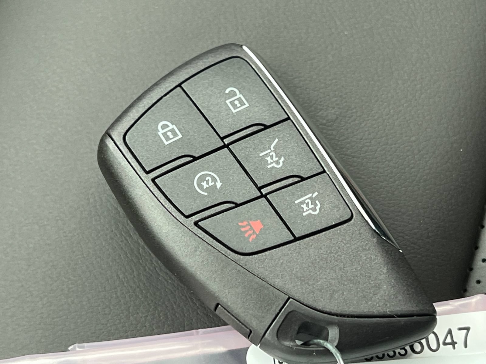 2026 GMC Yukon AT4 Ultimate - Photo 33