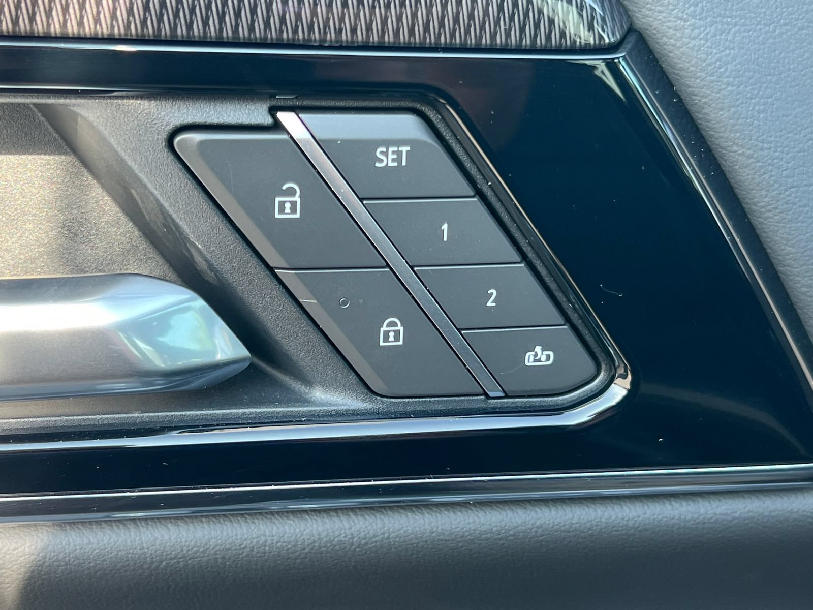 2026 GMC Yukon XL Elevation - Photo 17