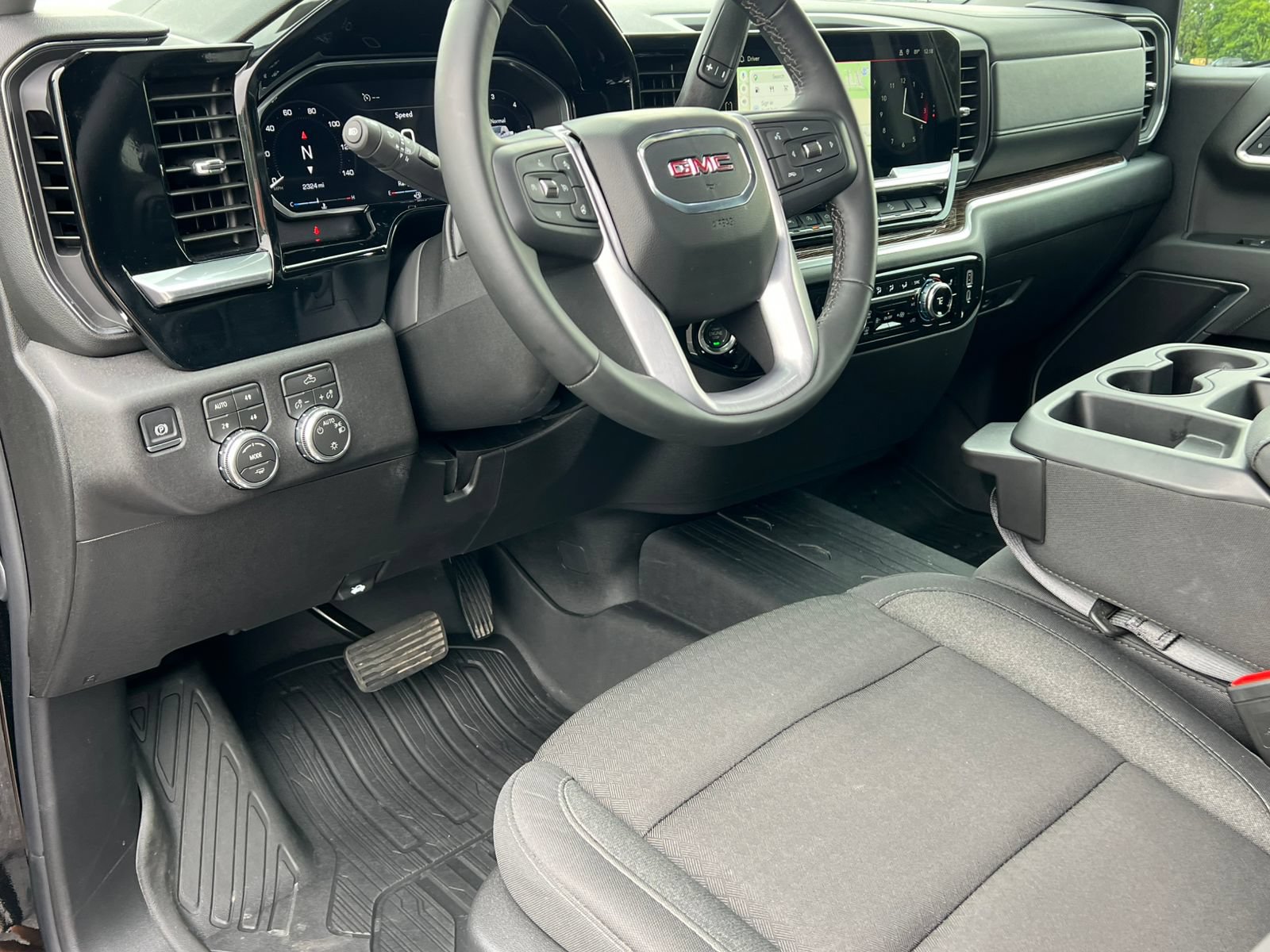2026 GMC Sierra 1500 SLE - Photo 22