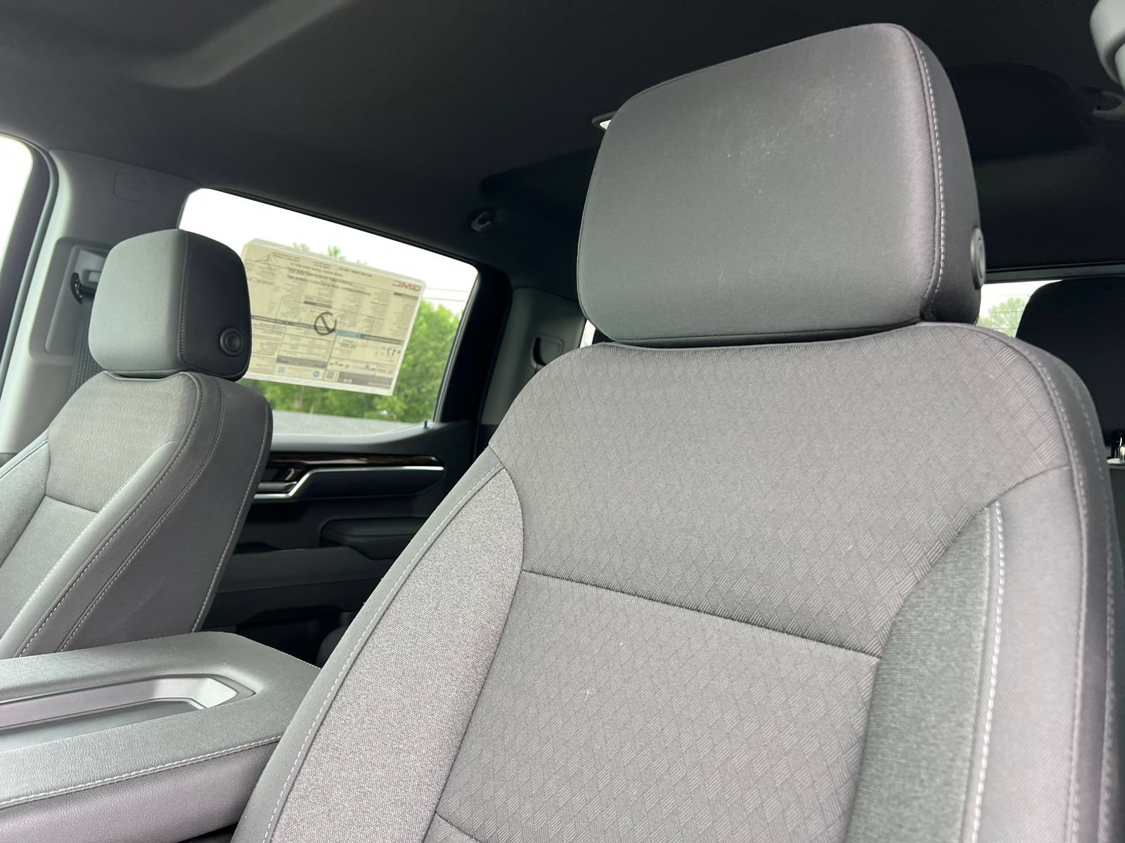 2026 GMC Sierra 1500 SLE - Photo 18