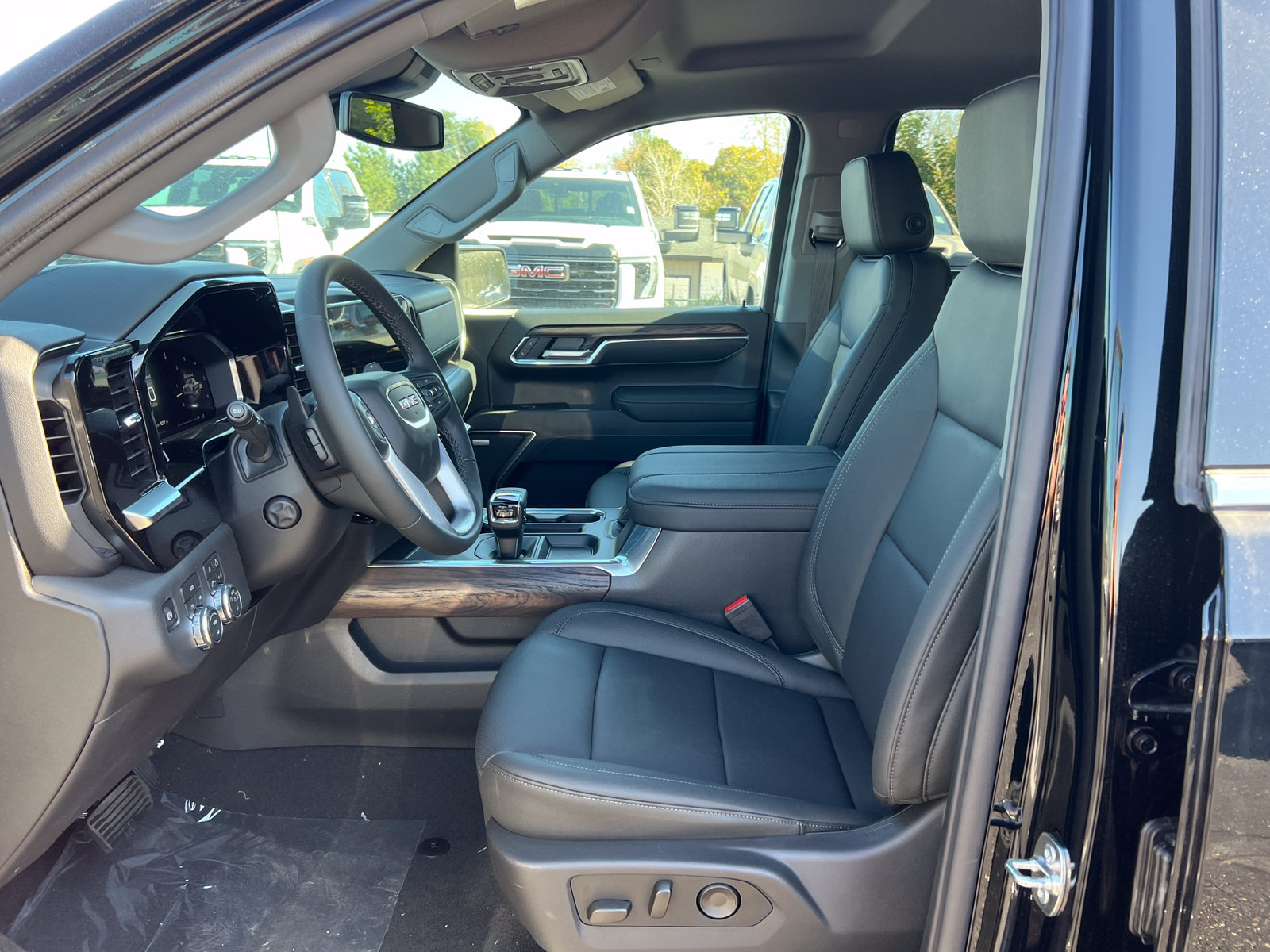 New 2026 GMC Sierra 1500 SLT Truck
