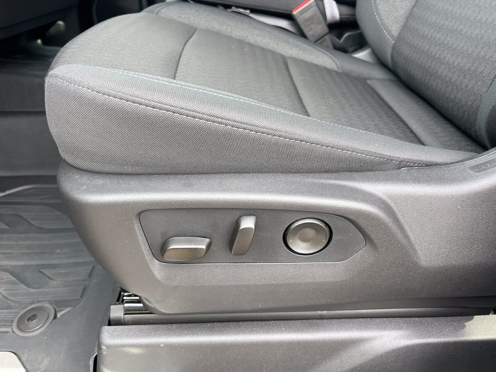 2026 GMC Sierra 1500 SLE - Photo 11