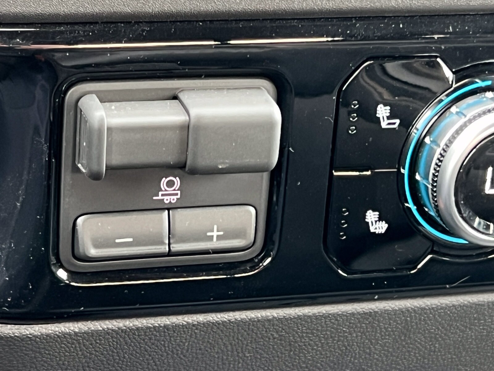 2026 GMC Sierra 1500 SLE - Photo 28