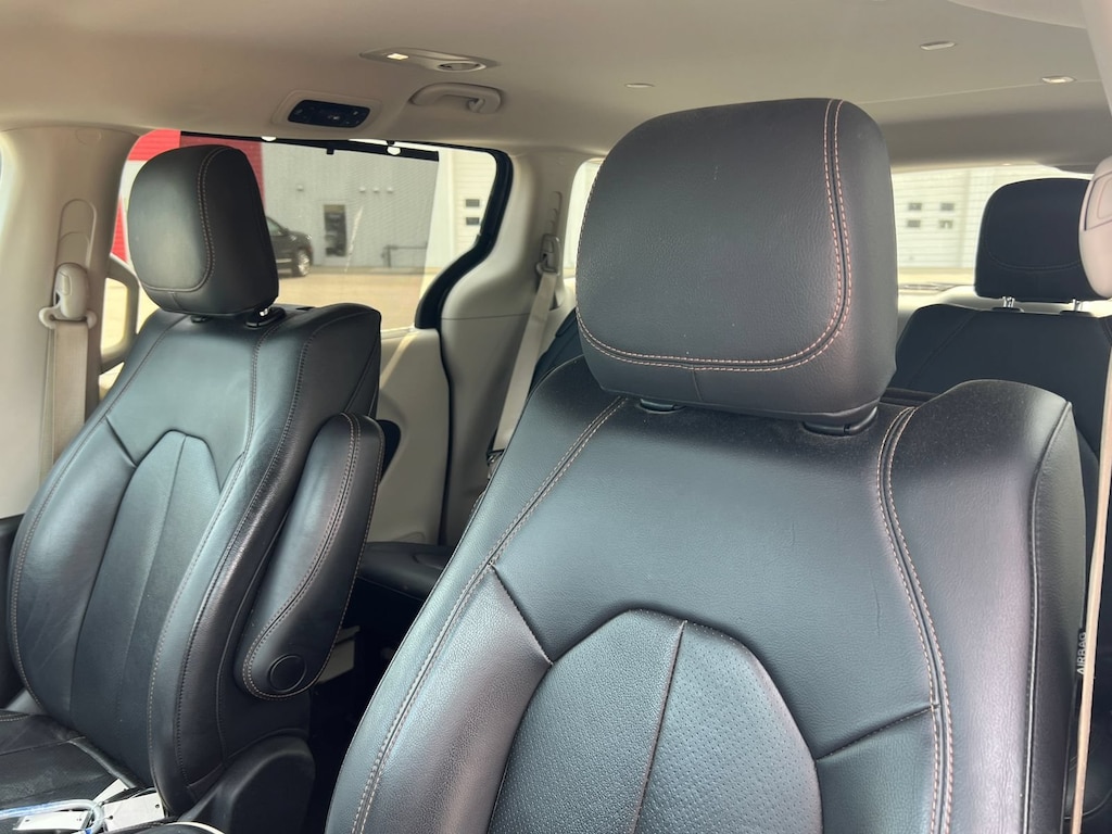 Used 2020 Chrysler Pacifica Touring L Plus