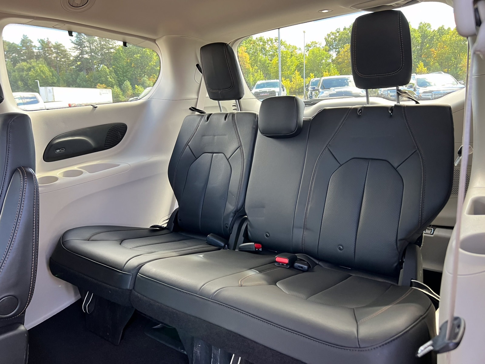 2020 Chrysler Pacifica Touring L Plus - Photo 8
