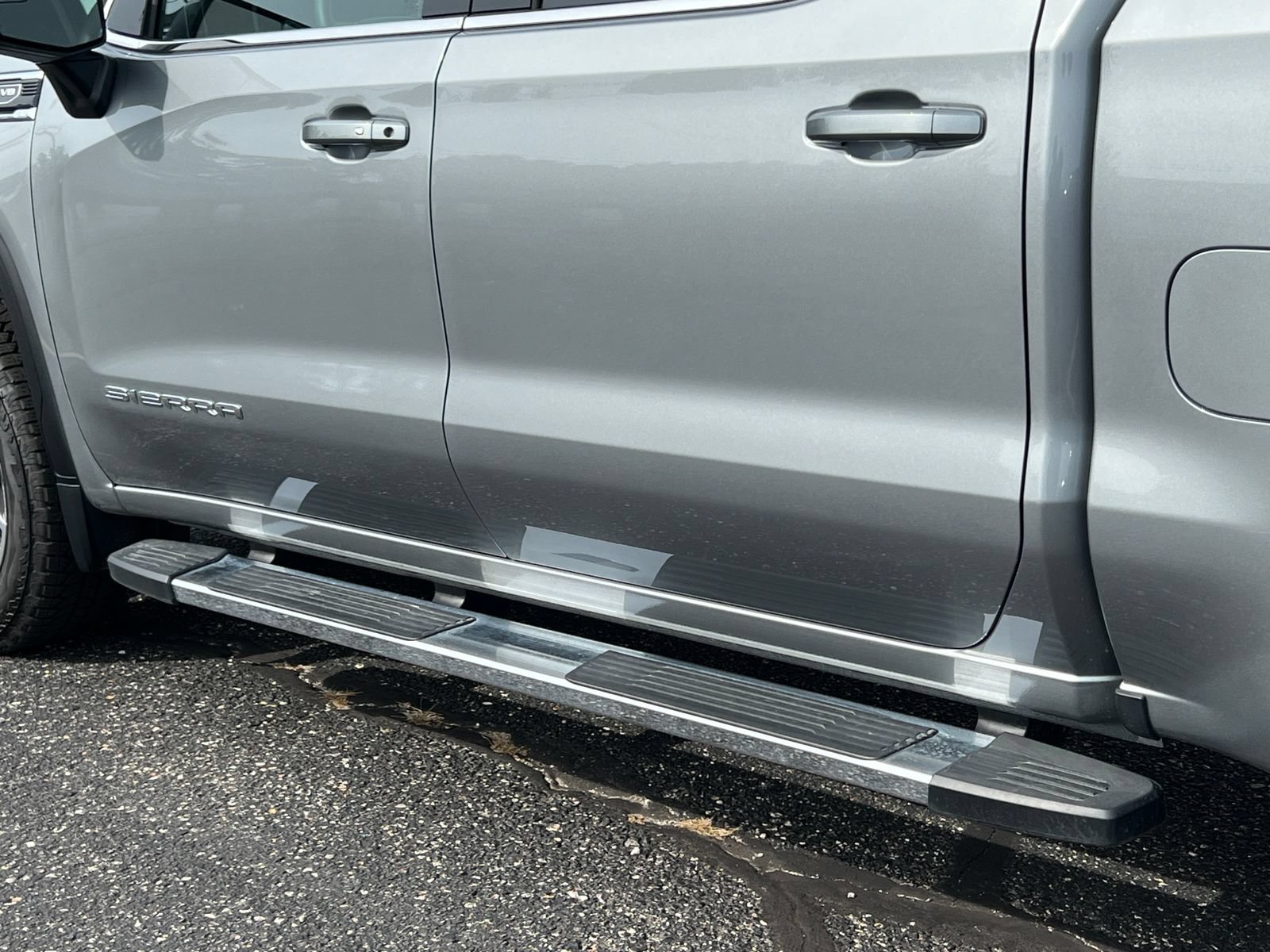2026 GMC Sierra 1500 SLE - Photo 9