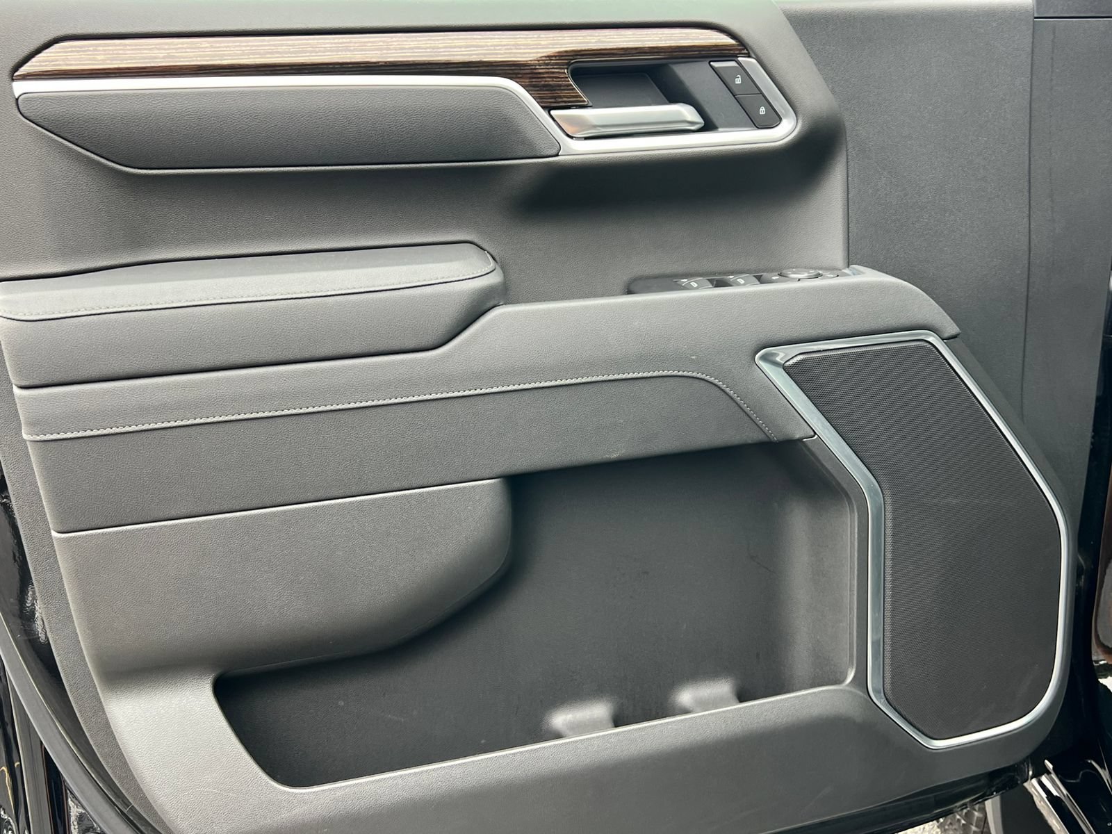 2026 GMC Sierra 1500 SLE - Photo 20