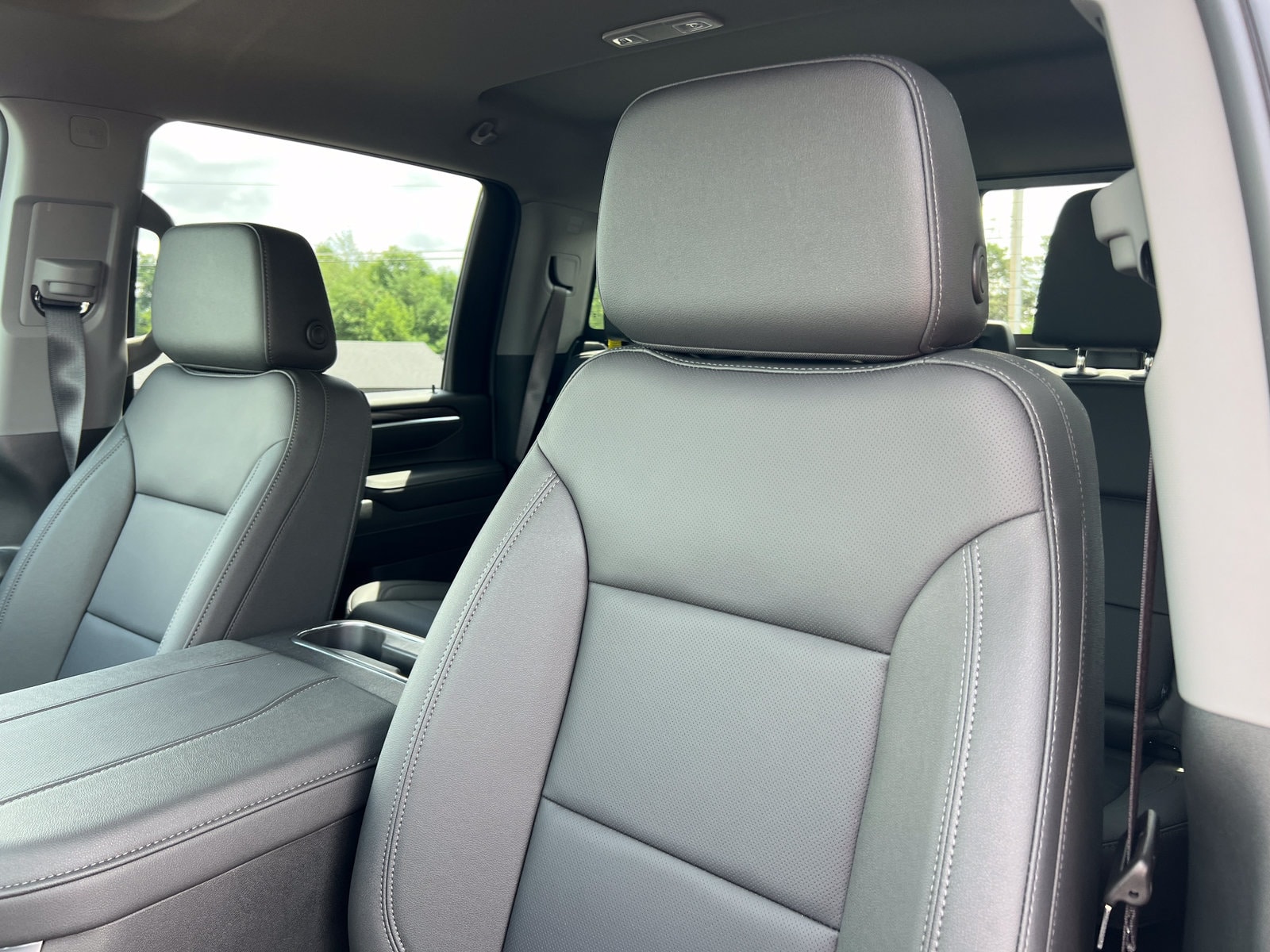 2026 GMC Sierra 2500HD SLT - Photo 13