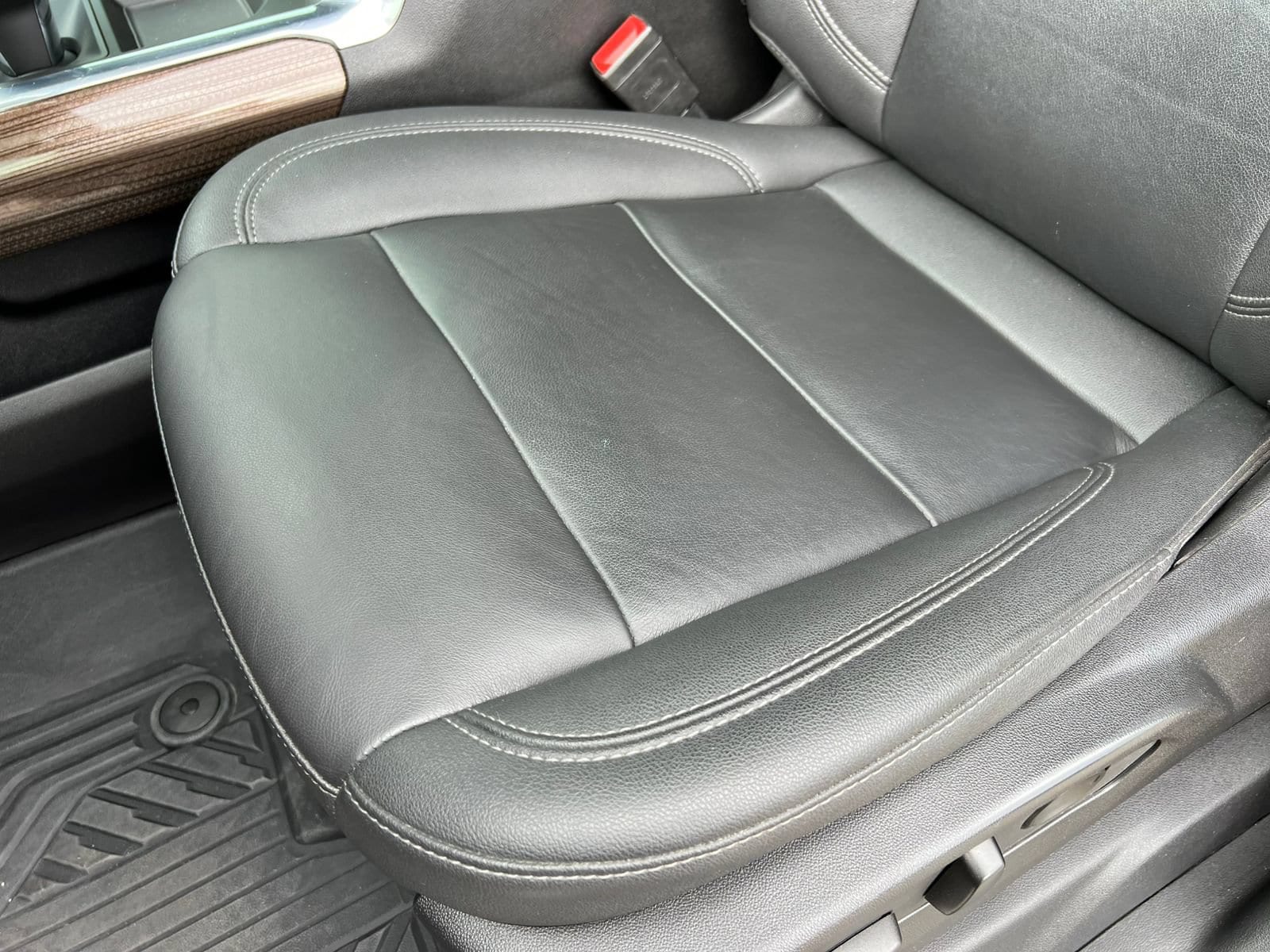2023 Chevrolet Silverado 1500 RST - Photo 21