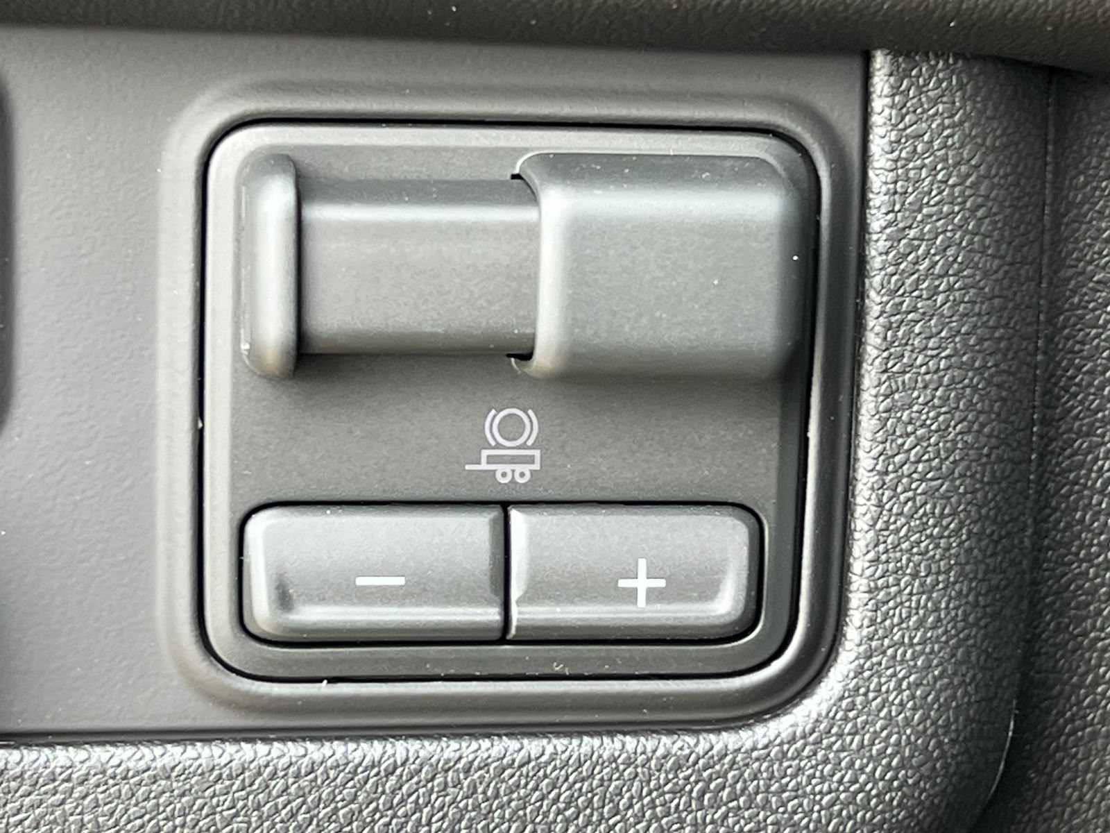 2026 GMC Yukon AT4 - Photo 24
