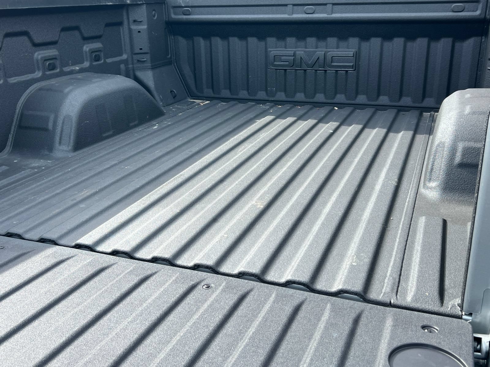 2026 GMC Sierra 1500 SLE - Photo 8