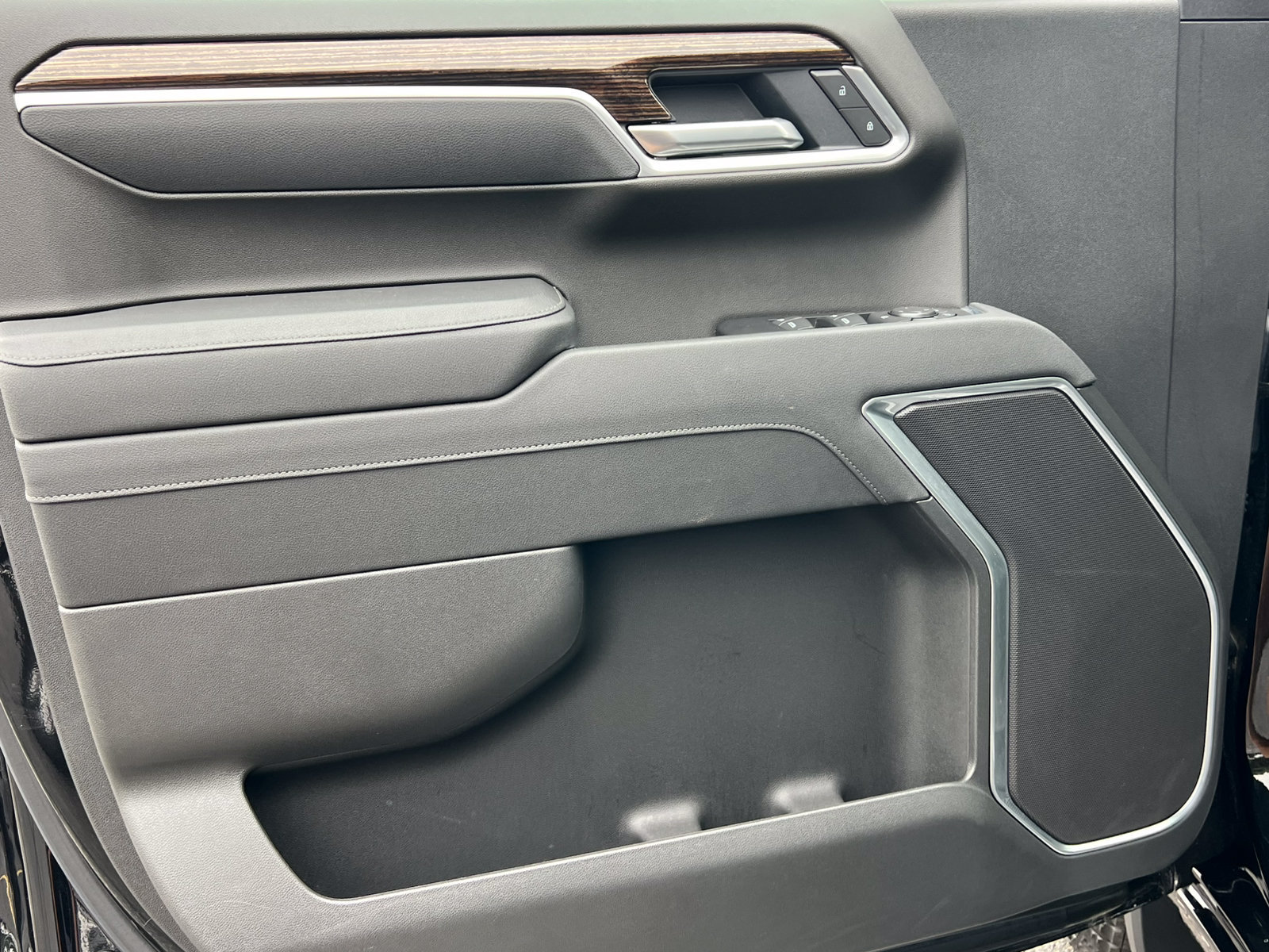 2026 GMC Sierra 1500 SLE - Photo 20