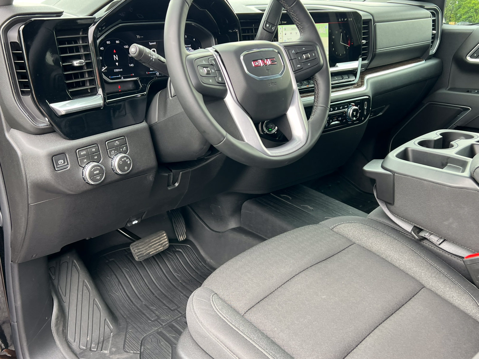 2026 GMC Sierra 1500 SLE - Photo 22