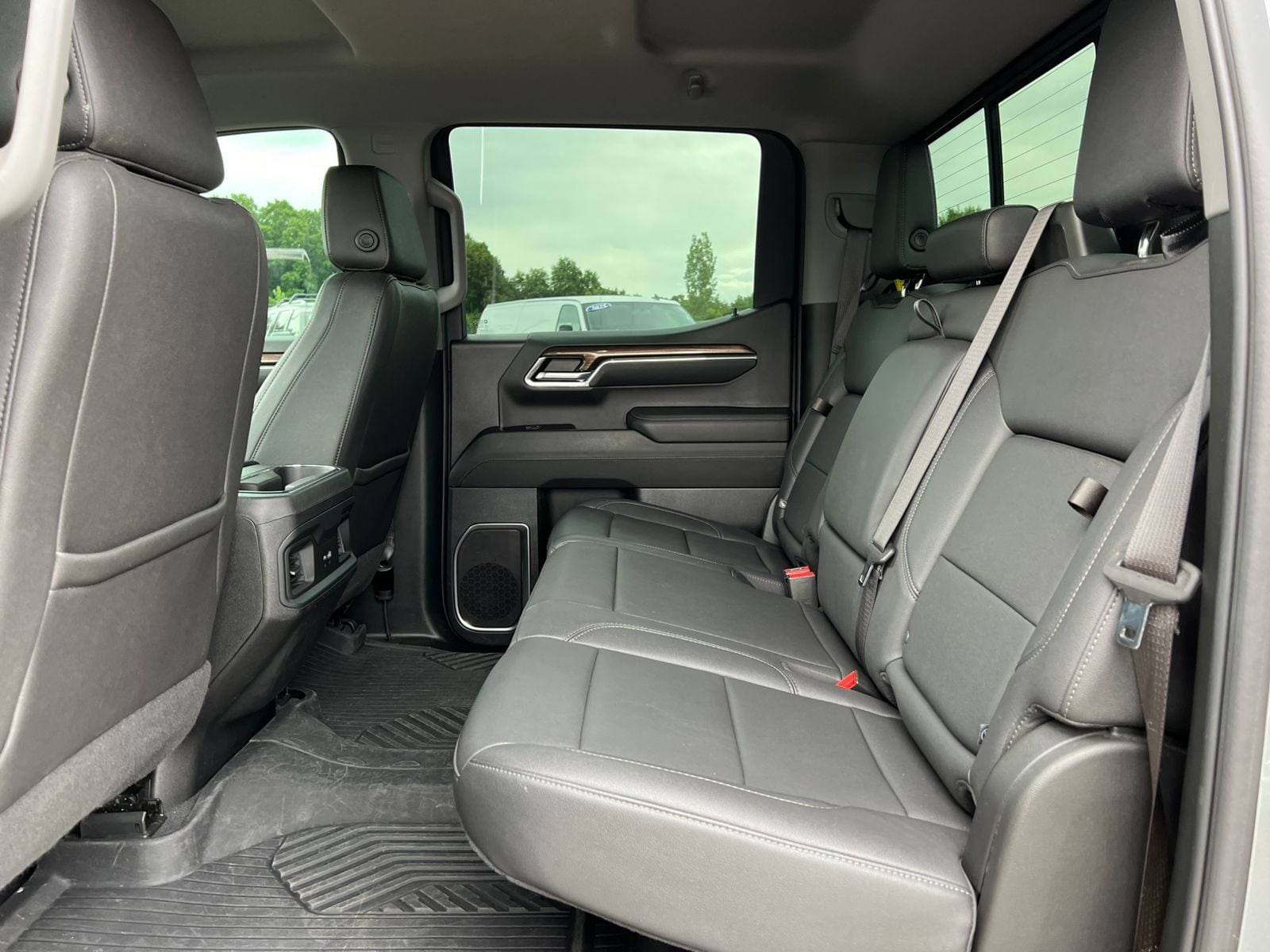 2023 Chevrolet Silverado 1500 RST - Photo 7