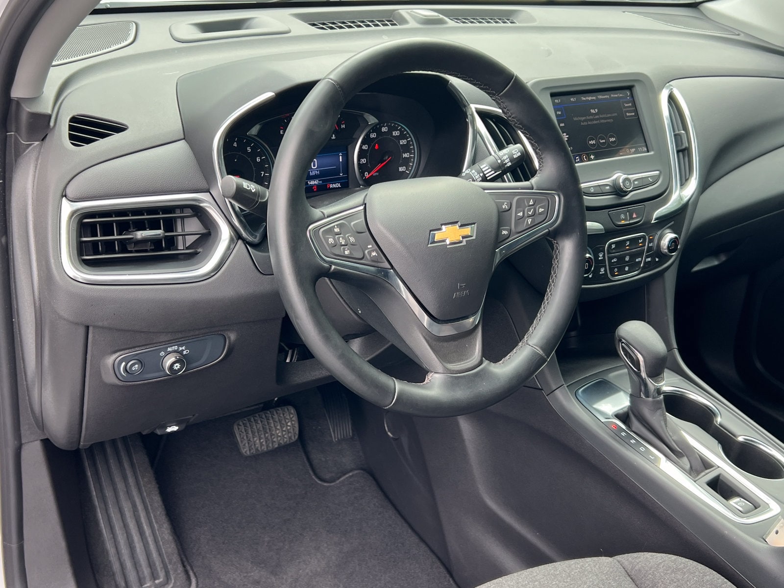 2024 Chevrolet Equinox LT - Photo 15