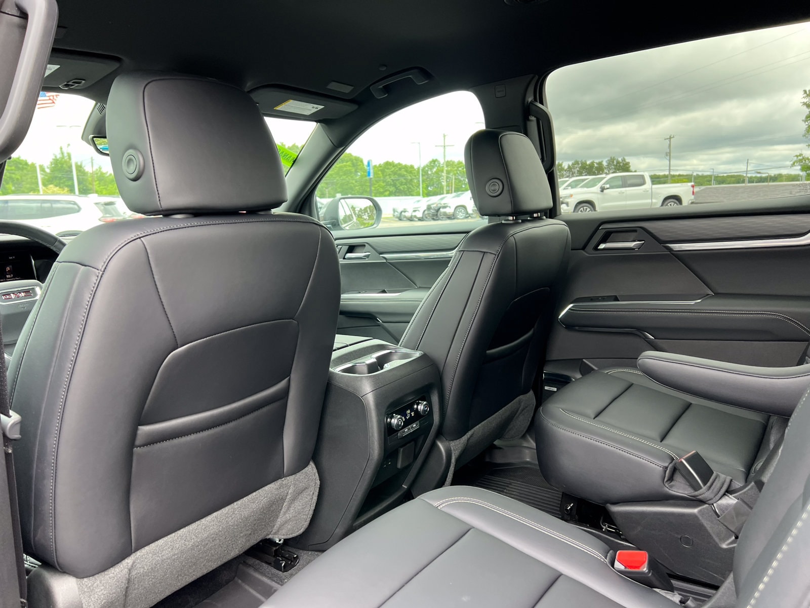 2026 GMC Acadia Elevation - Photo 38