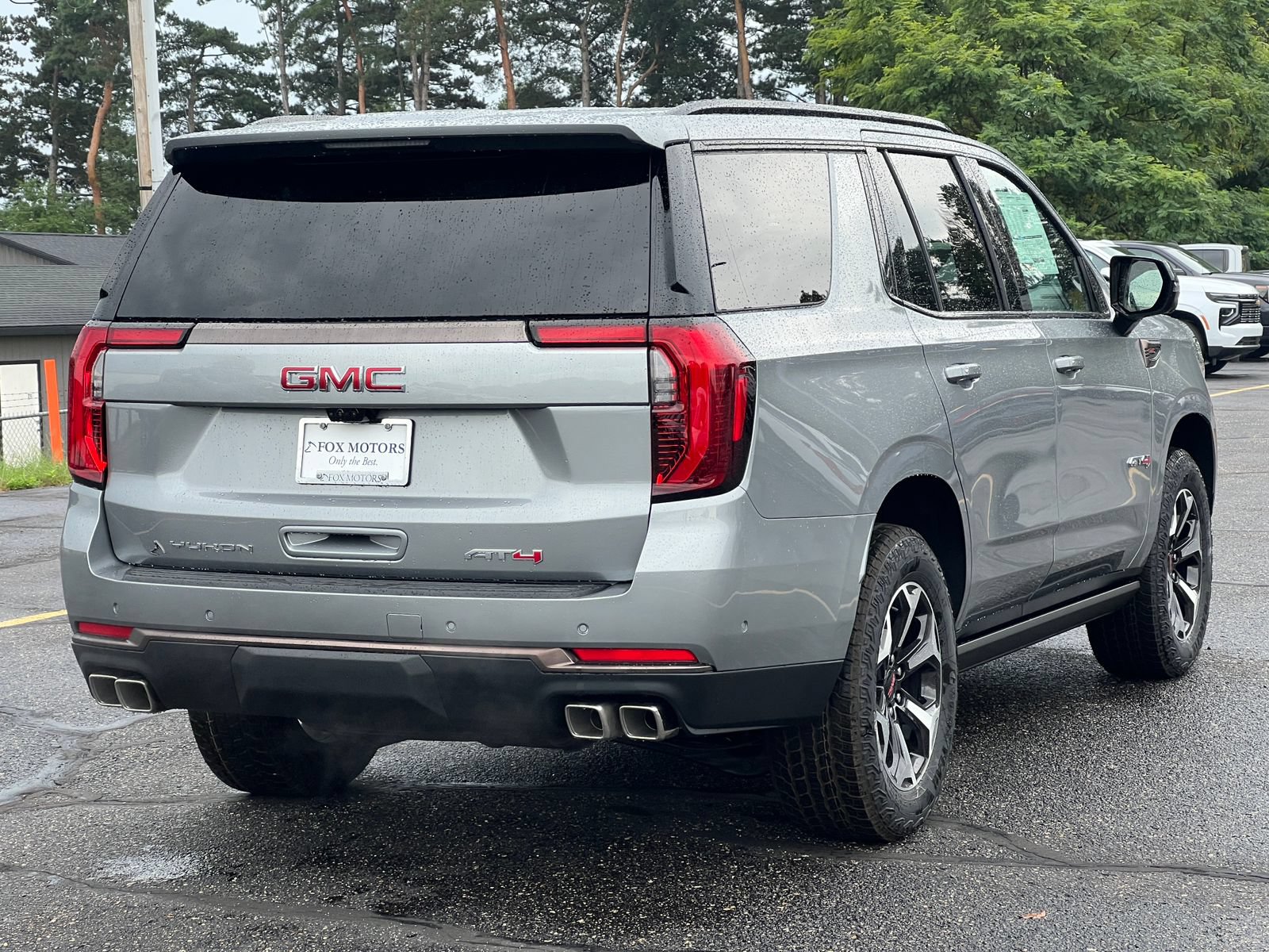 2026 GMC Yukon AT4 Ultimate - Photo 11