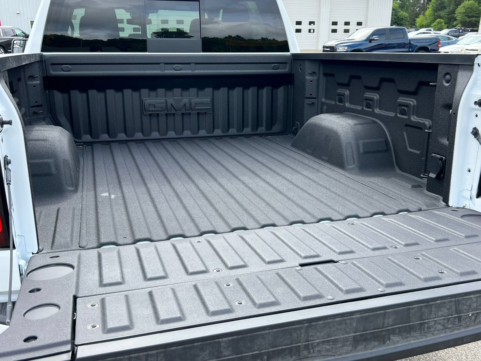 2026 GMC Sierra 1500 Elevation - Photo 6