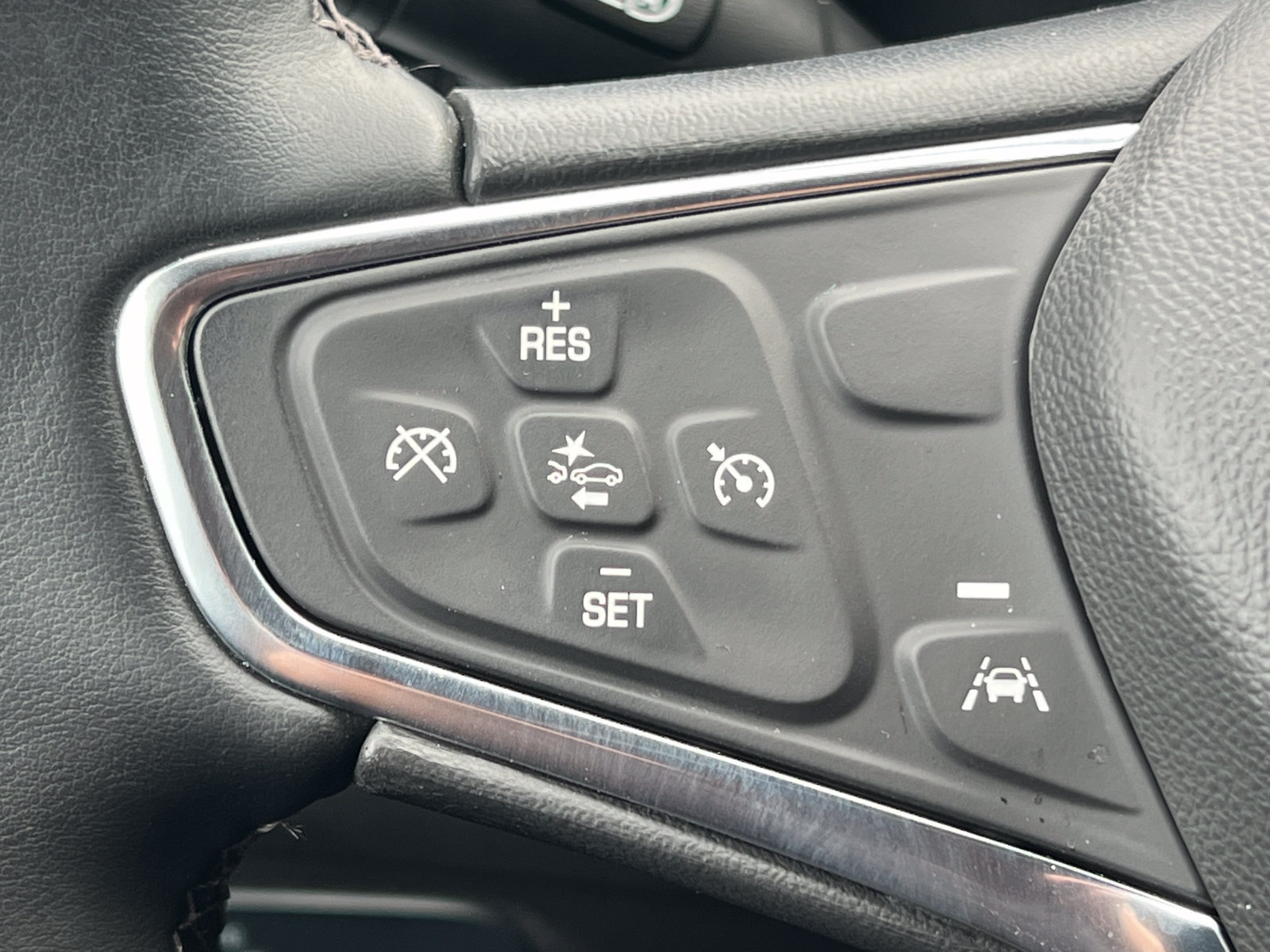 2024 Chevrolet Equinox LT - Photo 18
