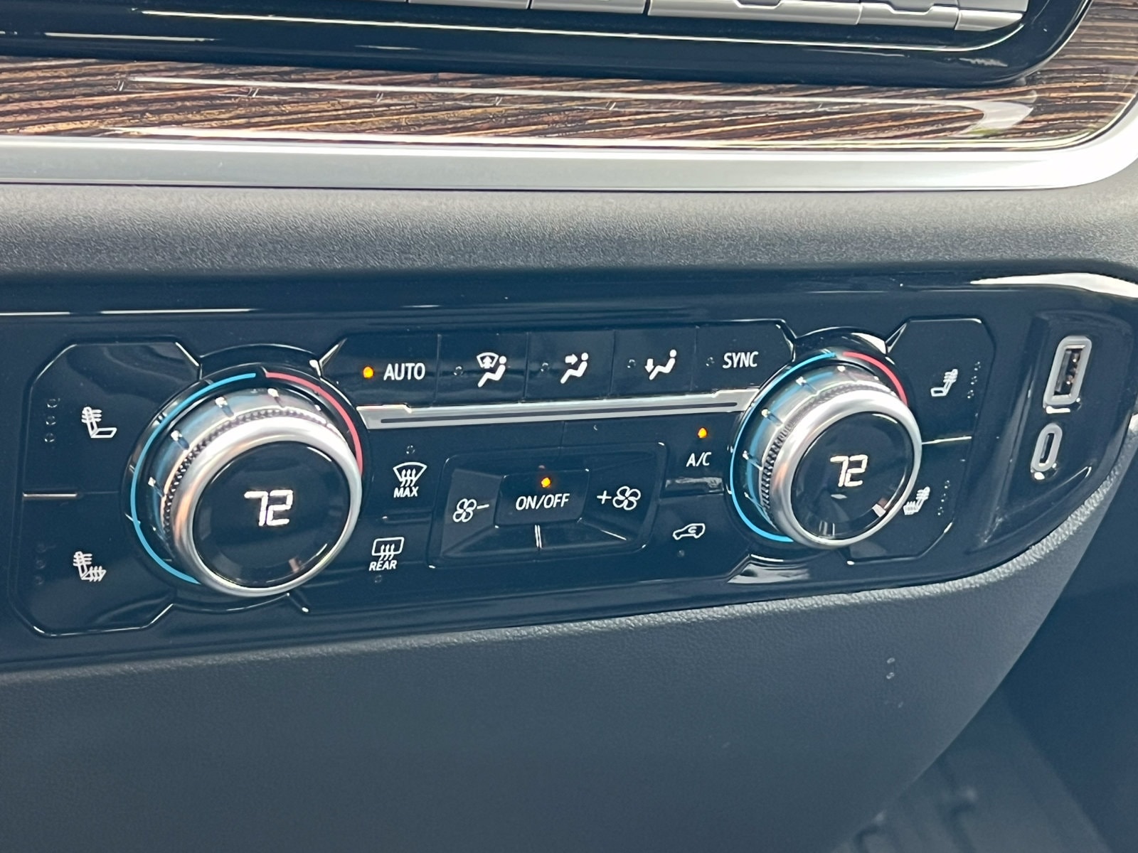 2026 GMC Sierra 1500 SLE - Photo 34