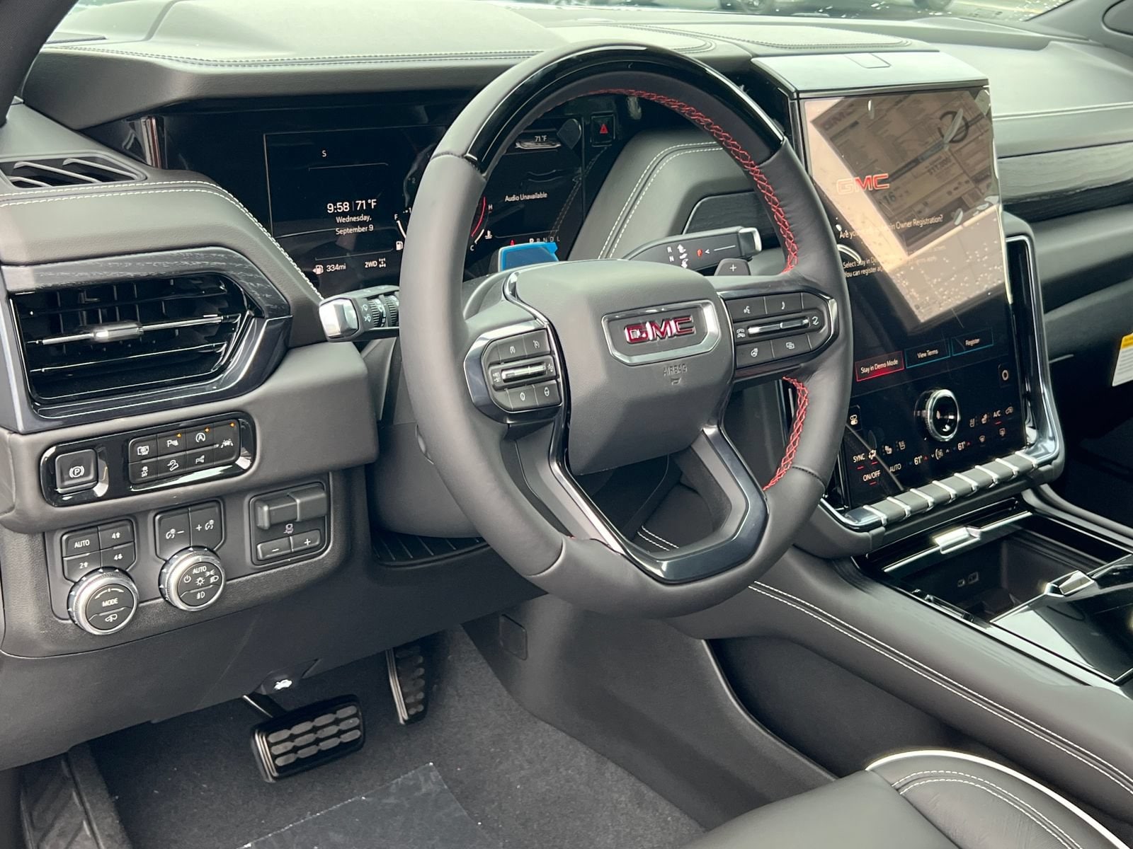 2026 GMC Yukon AT4 Ultimate - Photo 20