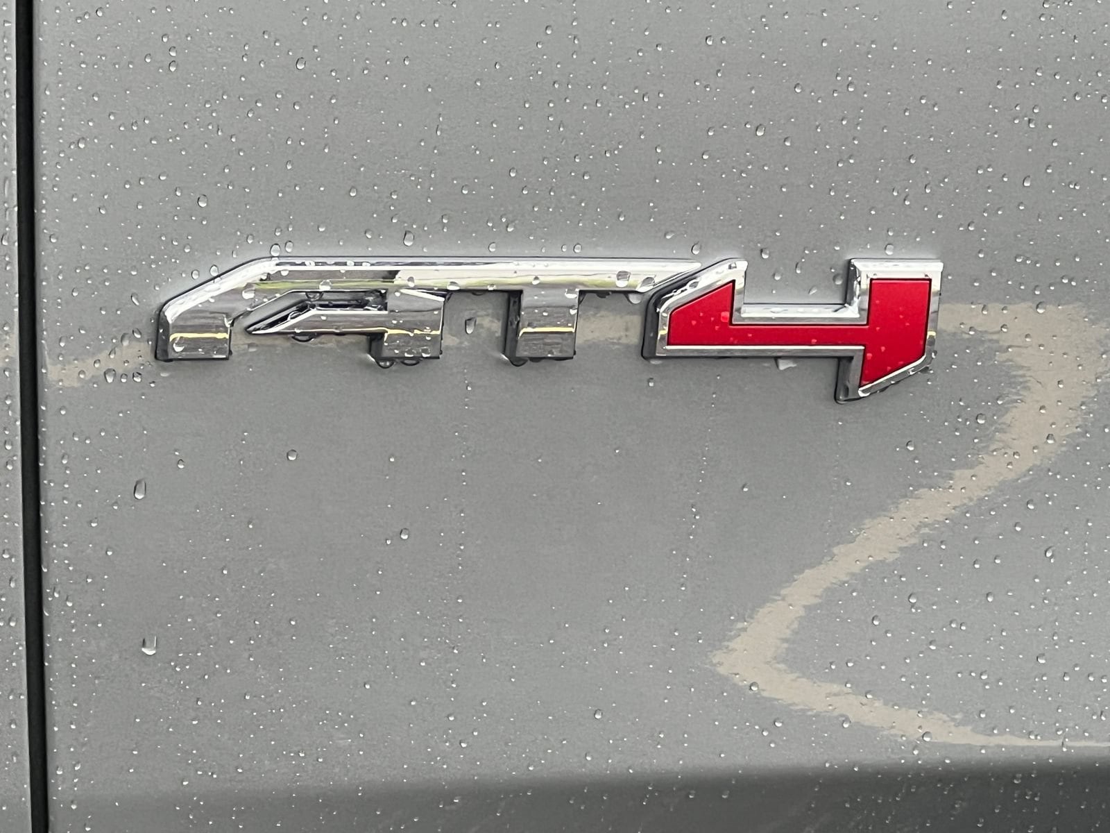 2026 GMC Yukon AT4 Ultimate - Photo 2